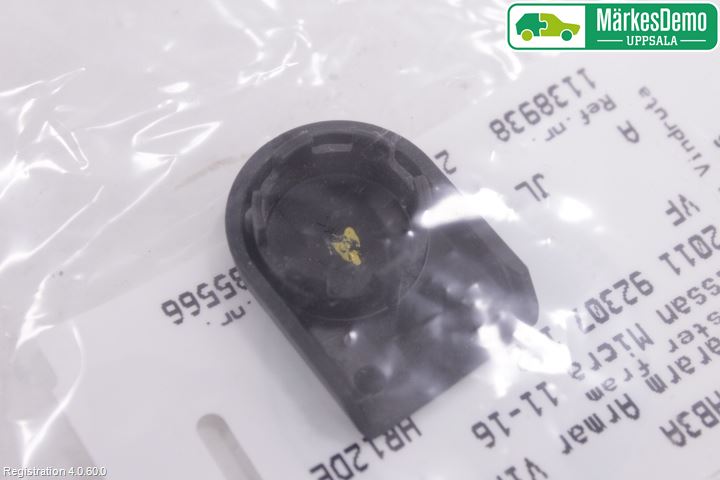 Nissan MICRA 11-16 Torkararm Armar Vindruta