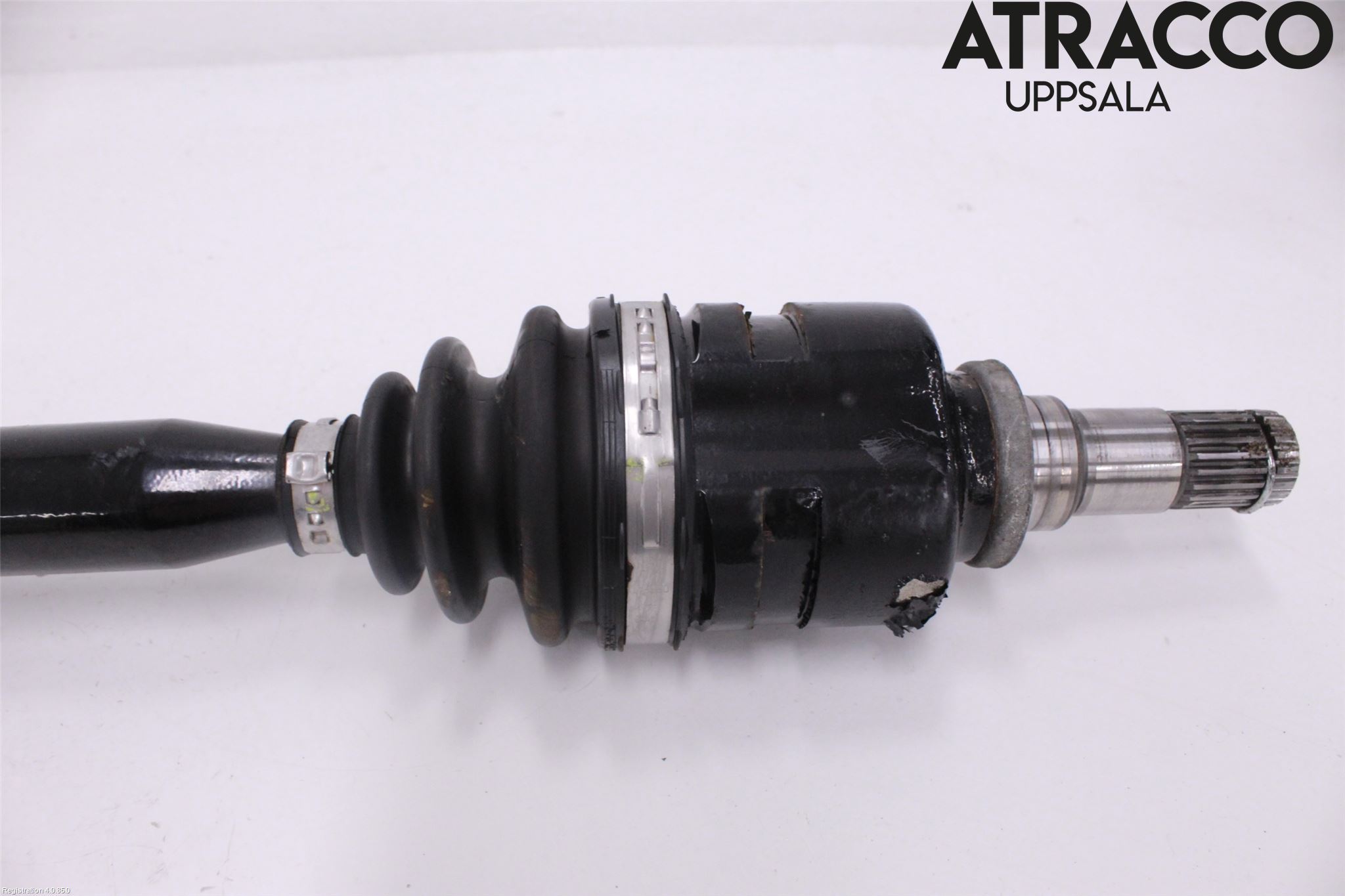 Toyota AVENSIS 09-15 Drivaxel Fram Höger