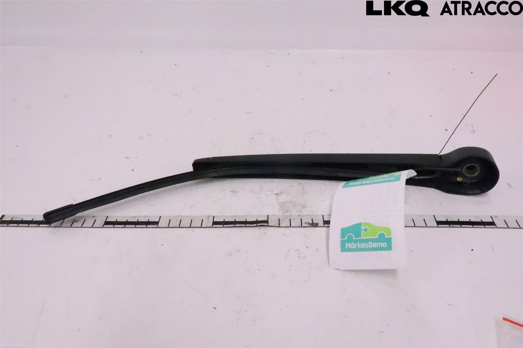 Volkswagen VW PASSAT 15-19 Torkararm-Bakruta