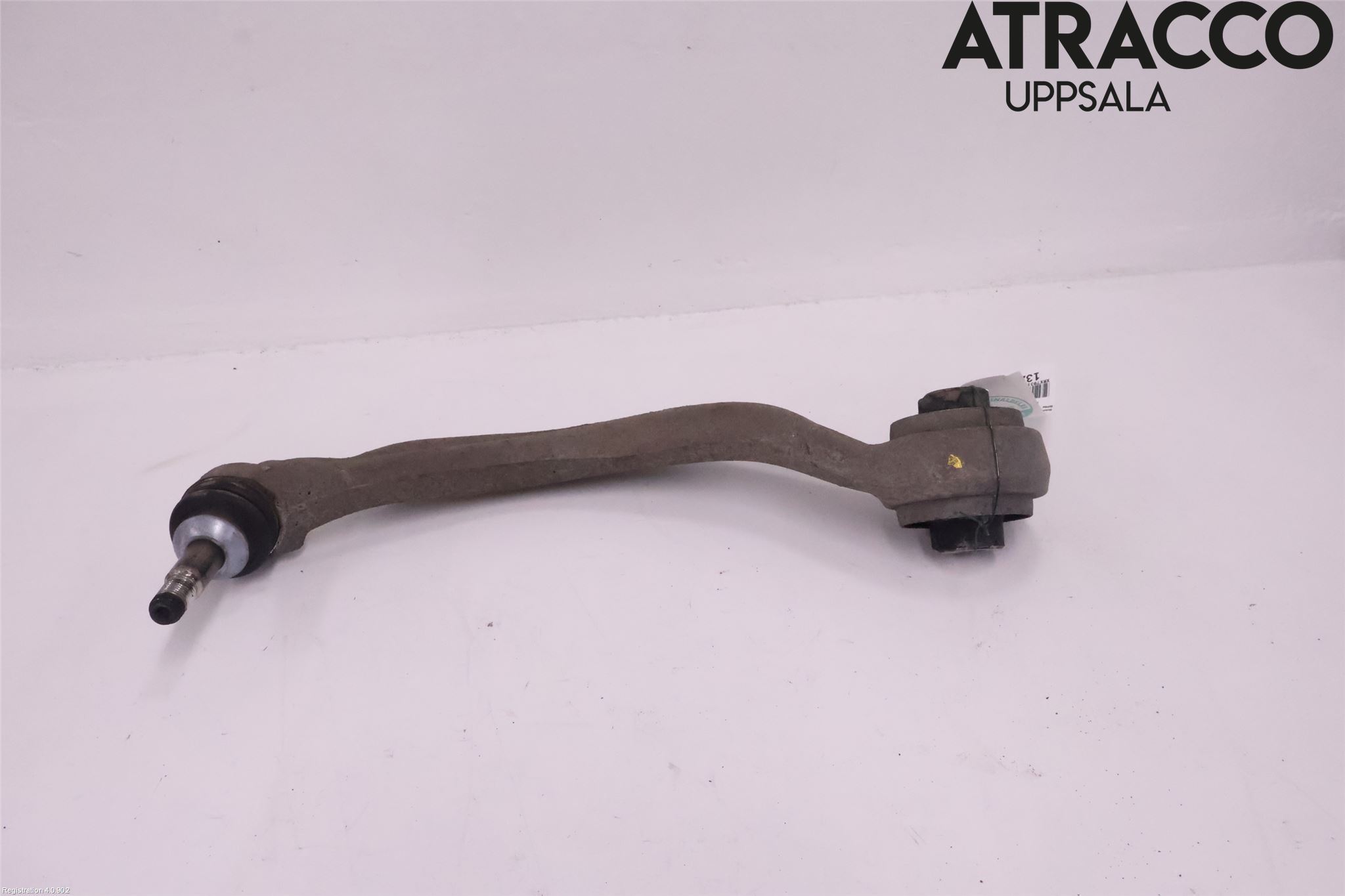 BMW 5 F10/F11/F18 09-17 Bärarm Fram Undre Vä