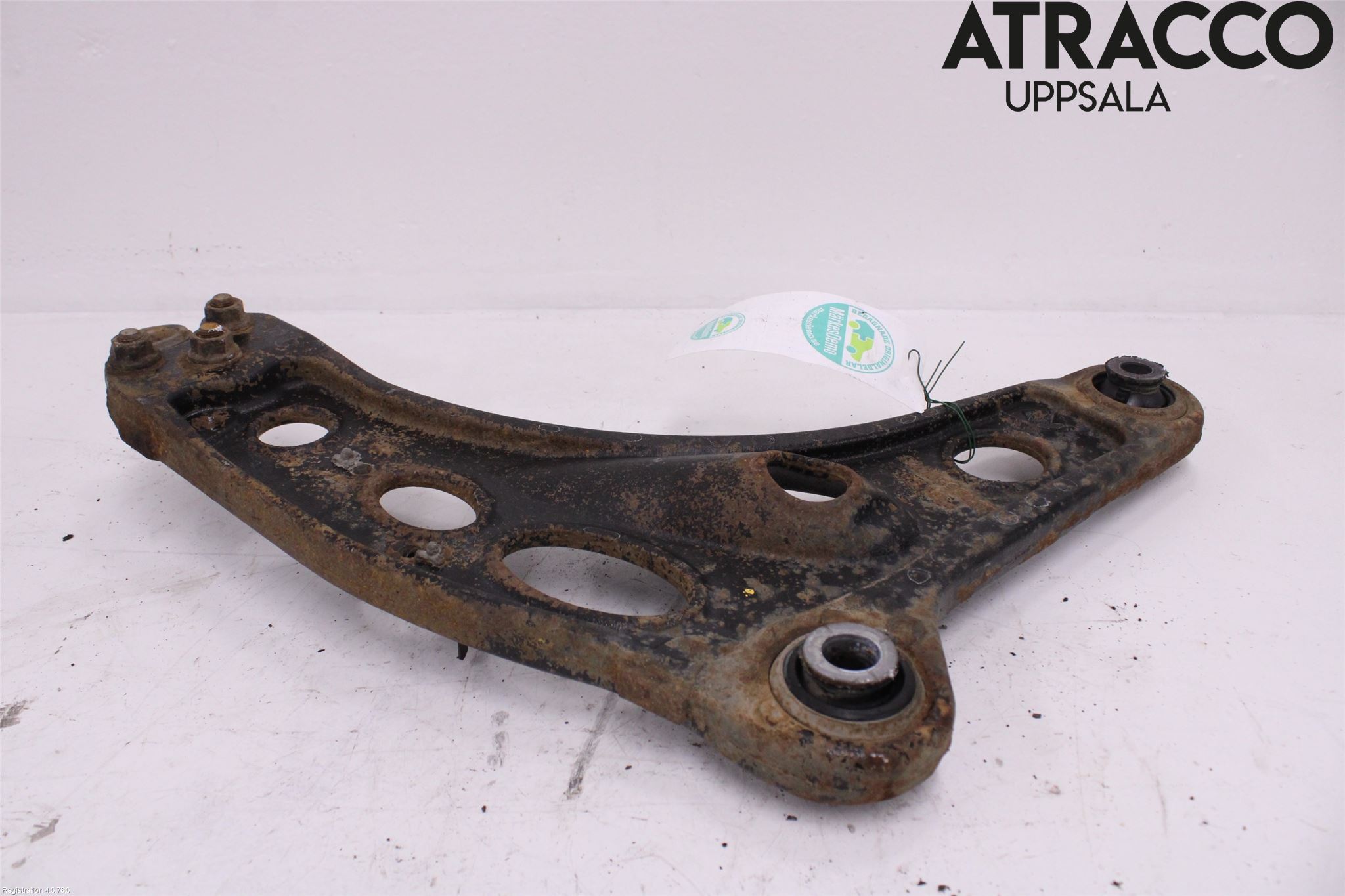 Nissan PRIMASTAR Bärarm Fram Undre Vä