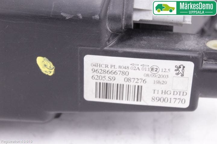 Peugeot 206 98-09 Strålkastare Höger