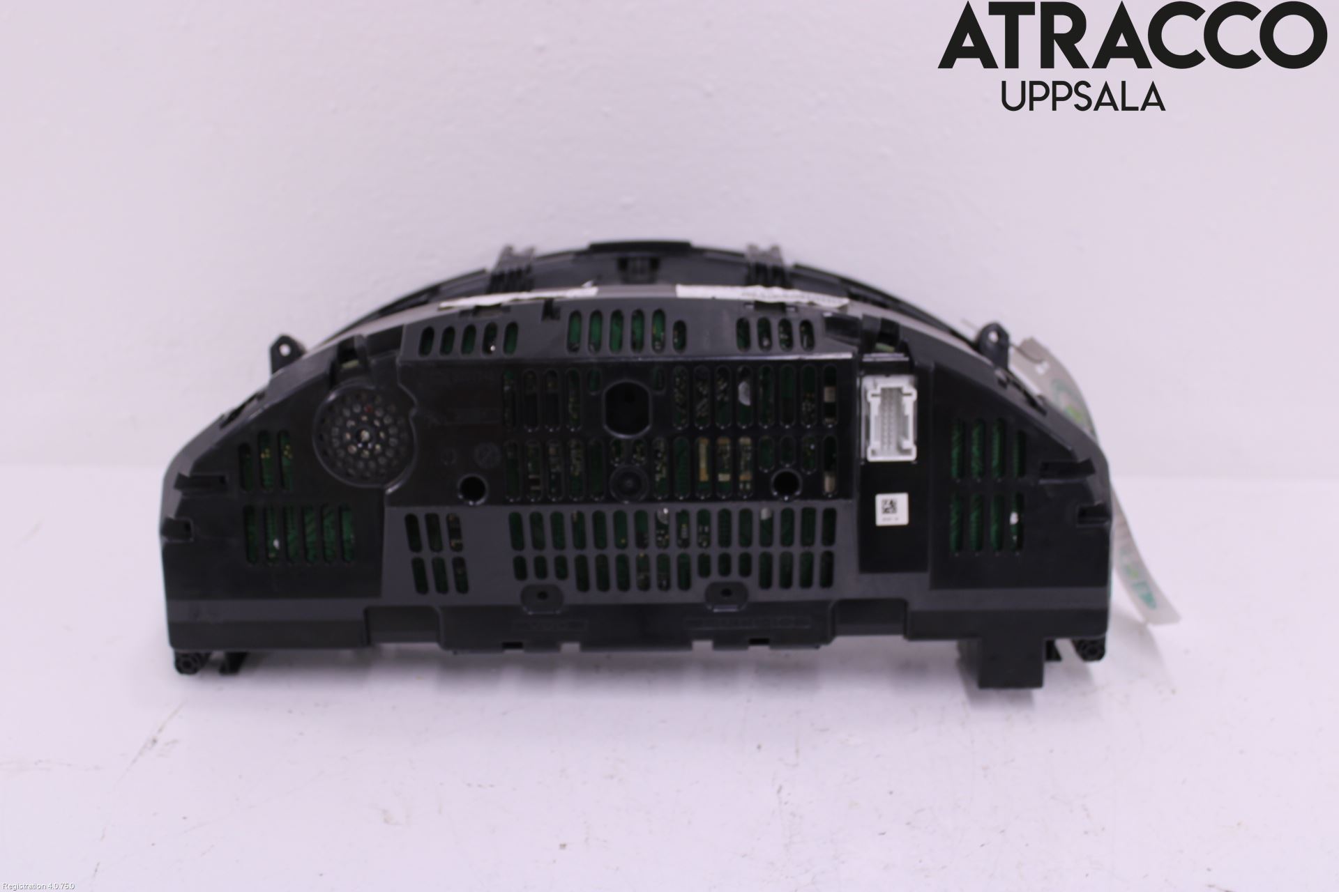 Mercedes-Benz MB E-KLASS (W212) 09-16 Instrument Hast