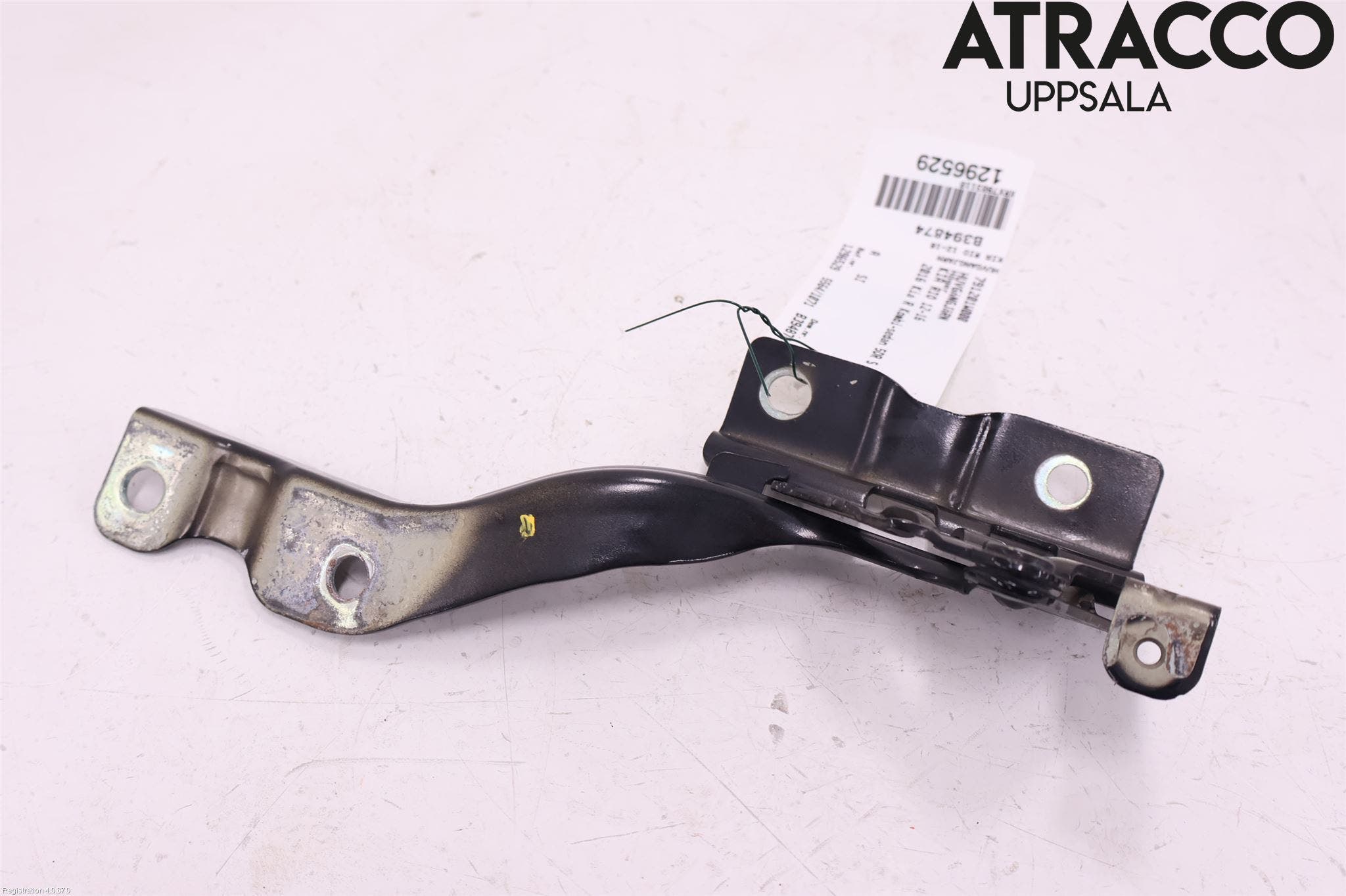 Kia RIO 12-16 Huvgångjärn