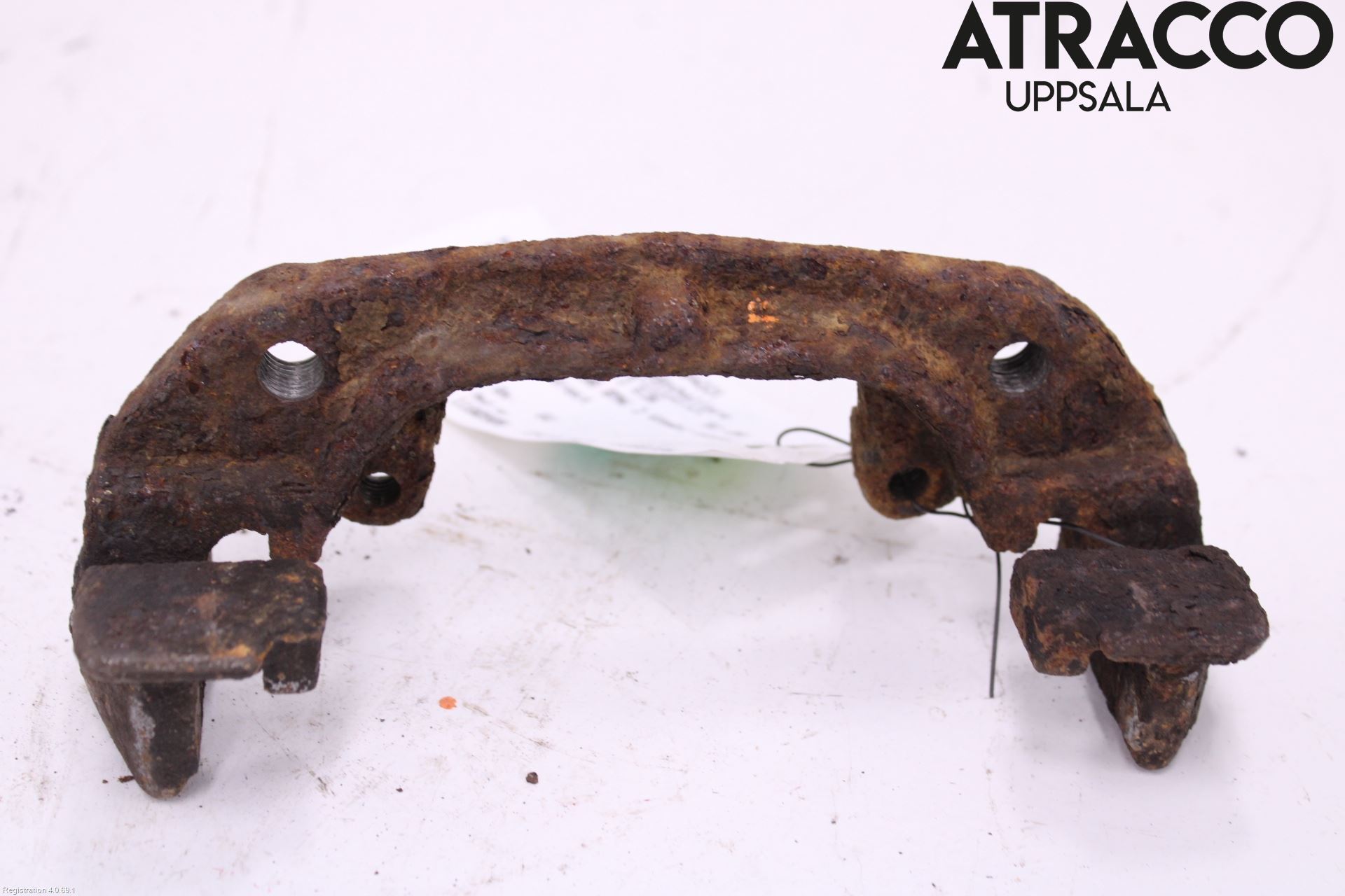 BMW 3 E36      91-00 Bromsokshållare