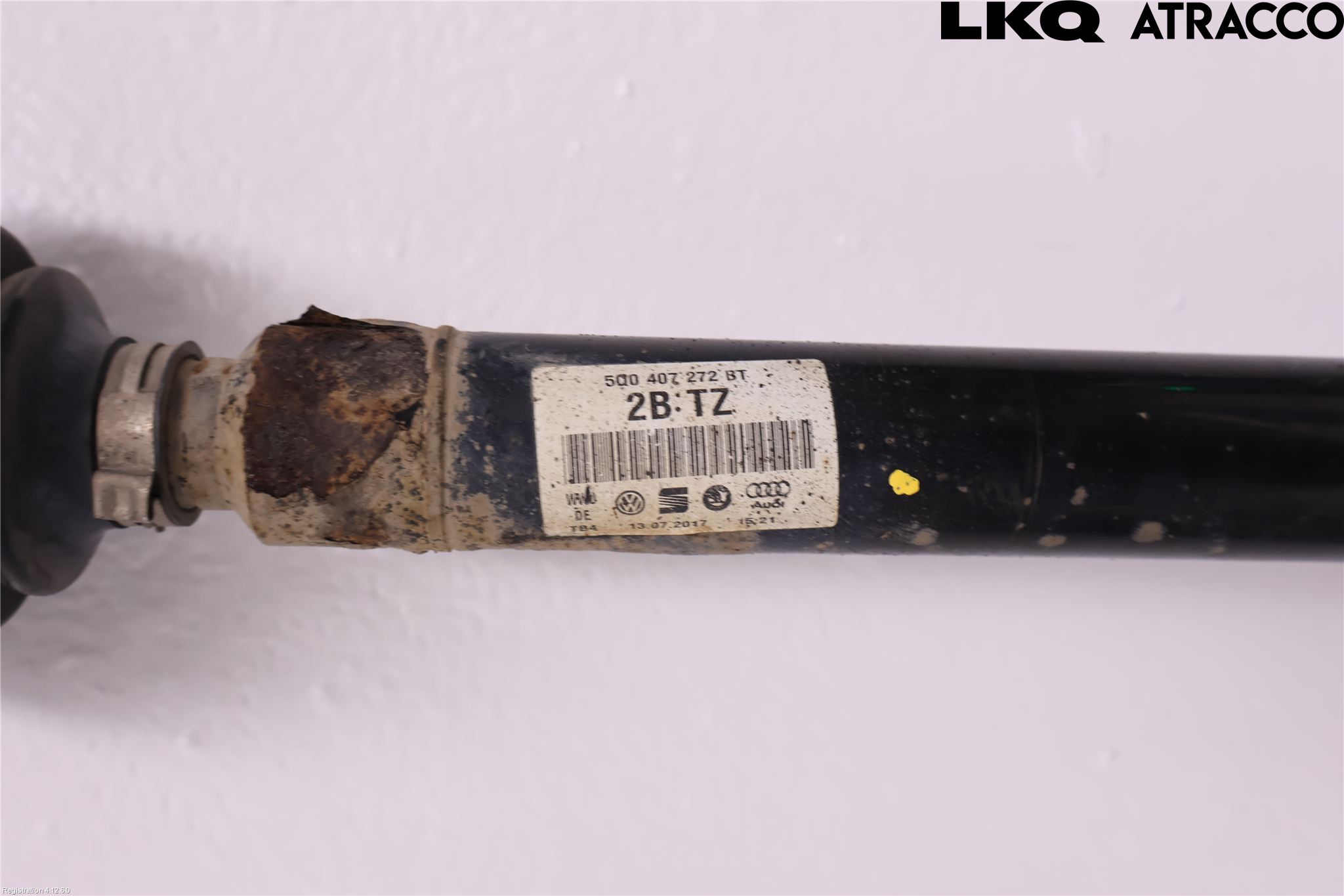 Volkswagen VW CADDY 16-20 Drivaxel Fram Höger