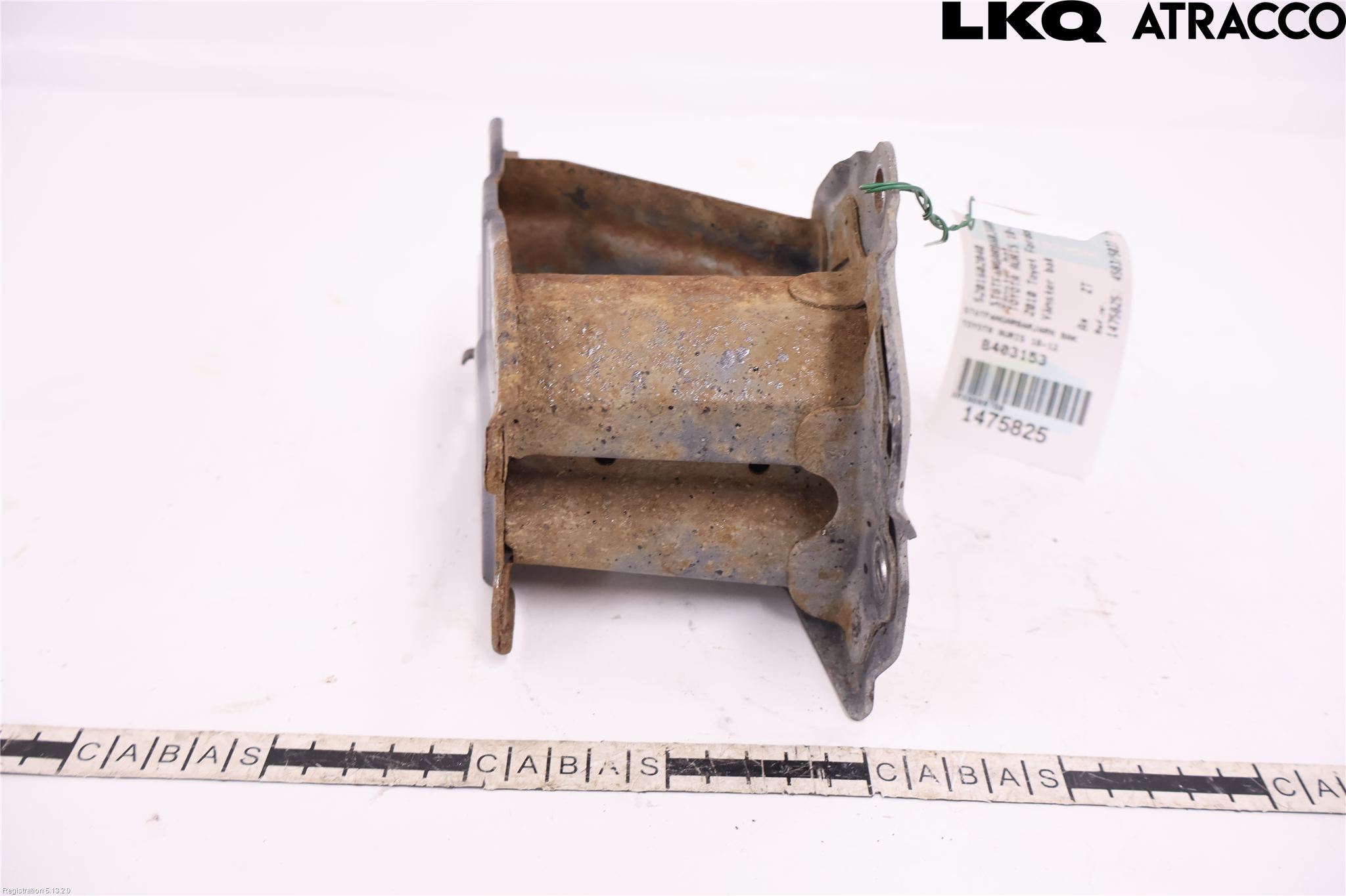 Toyota AURIS 10-12 Stötfångarbärjärn Bak