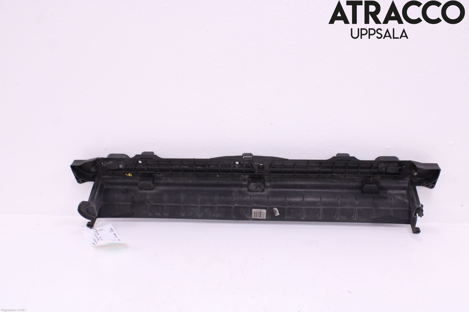 BMW 5 E60/61 Sed/Tou 02-10 Kylarfäste-Ram-Balk