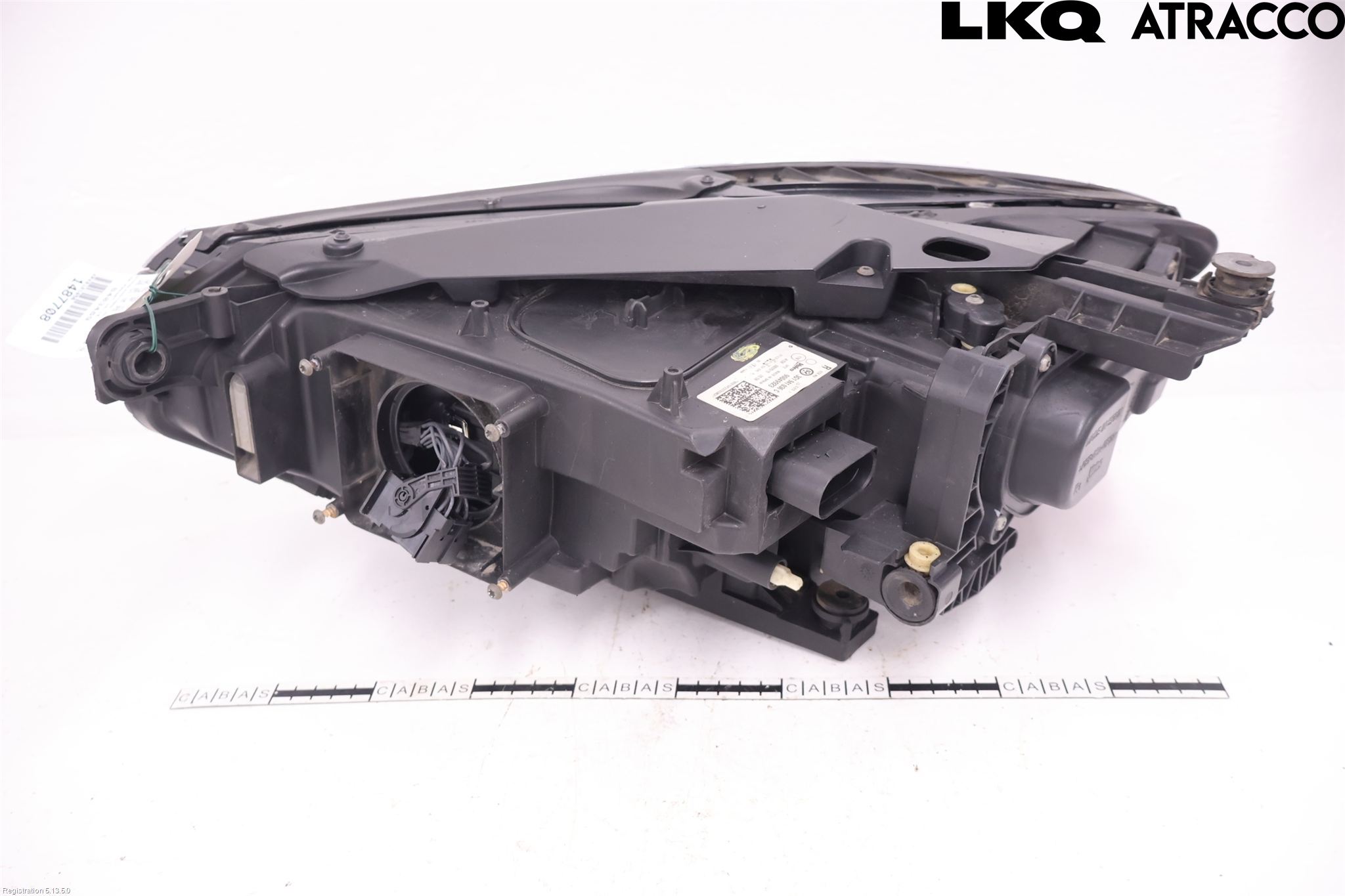 Volkswagen VW PASSAT 15-19 Strålkastare Höger