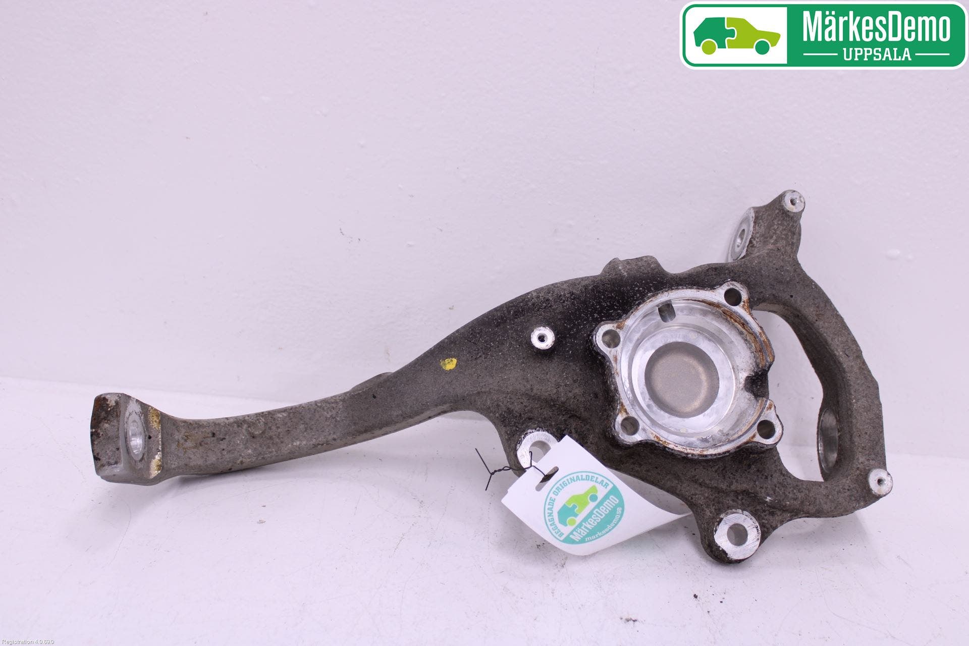 Mercedes-Benz MB E-KLASS (W213) 16-23 Styrspindel Lagerhus Vä