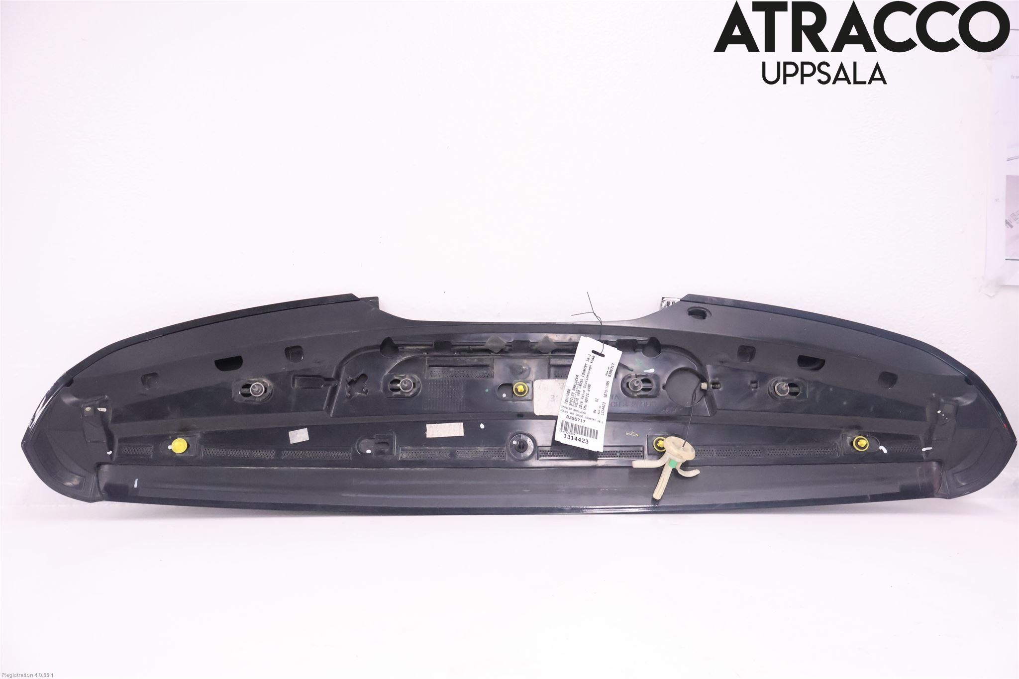 Volvo V60 CROSS COUNTRY 16-18 Spoiler Baklucka