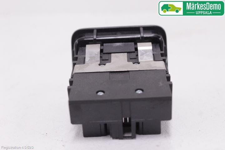 Mercedes-Benz MB A-KLASS (W176) 13-18 Strömställare Parkeringsbroms