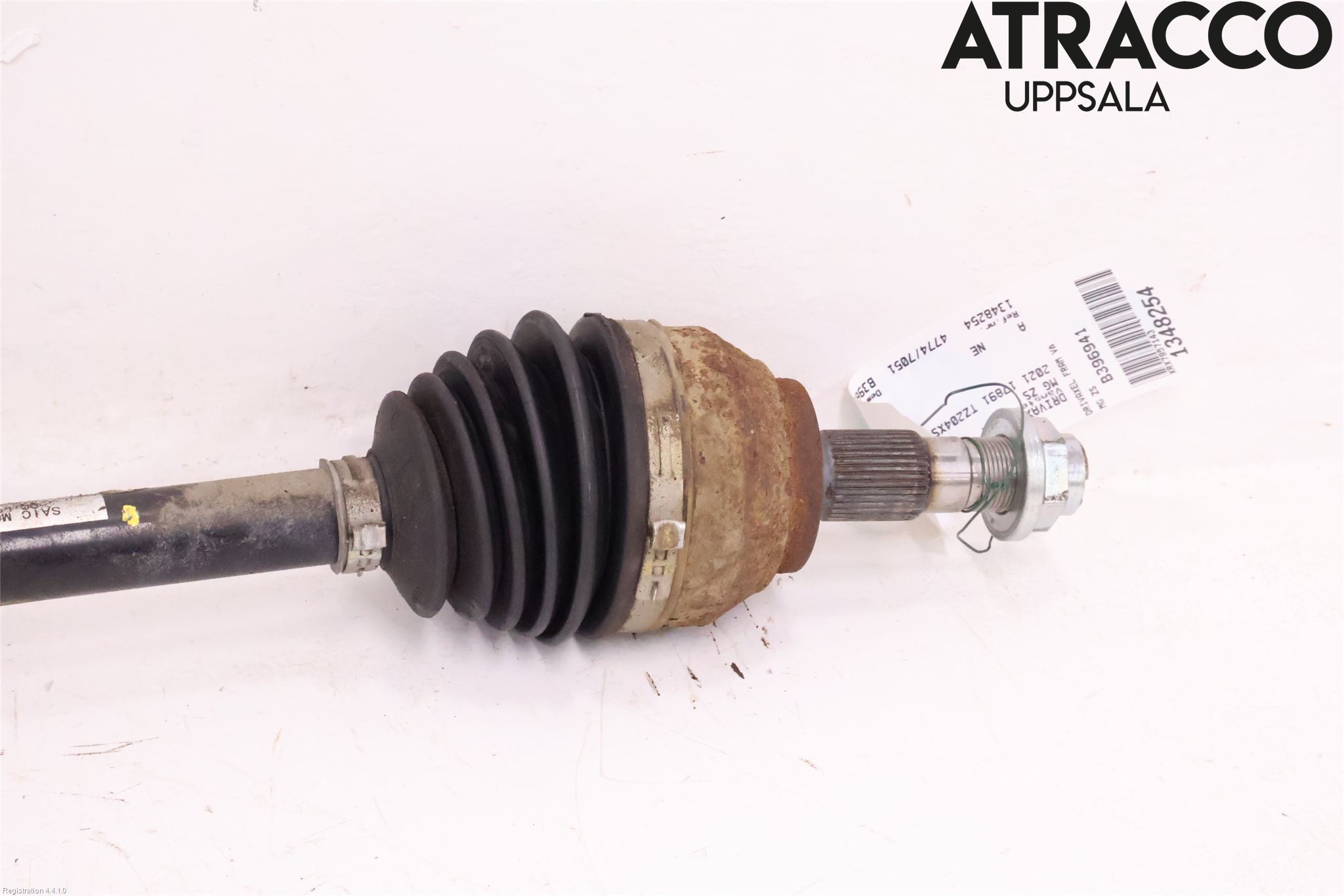 MG ZS EV 20- Drivaxel Fram Vänster