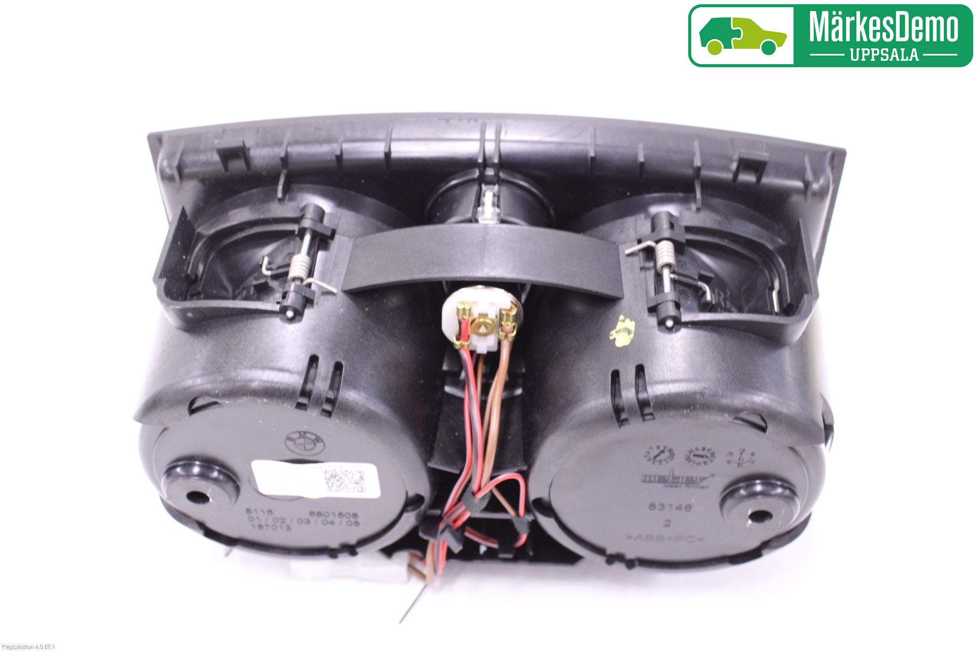 BMW 5 G30/G31/F90 17-23 Mugghållare
