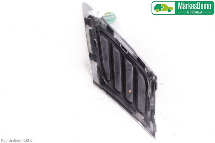 Saab 9-3 VER2/VER3 08-15 Grilldel Höger