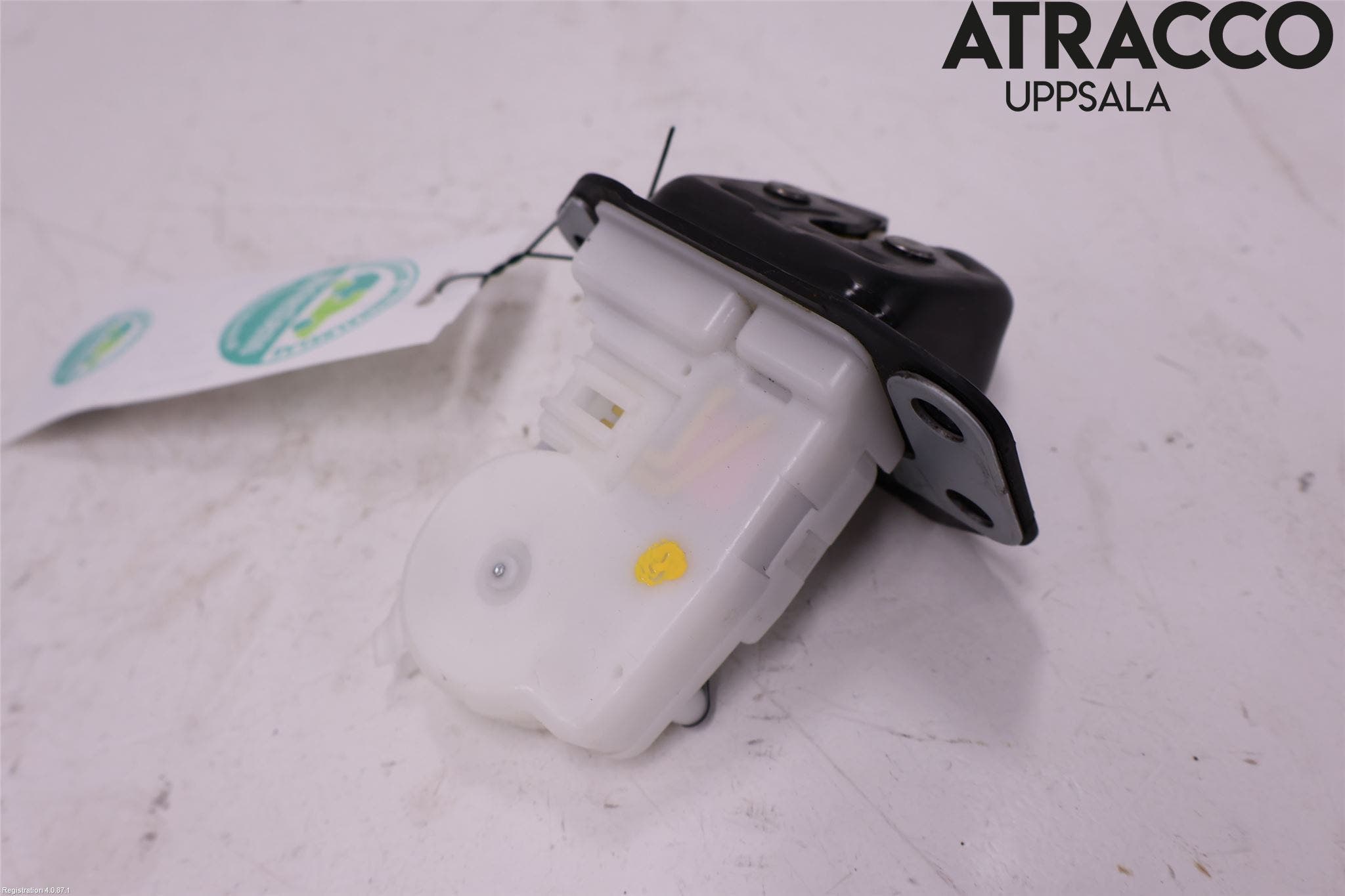 Nissan JUKE 10-14 Låskista Baklucka