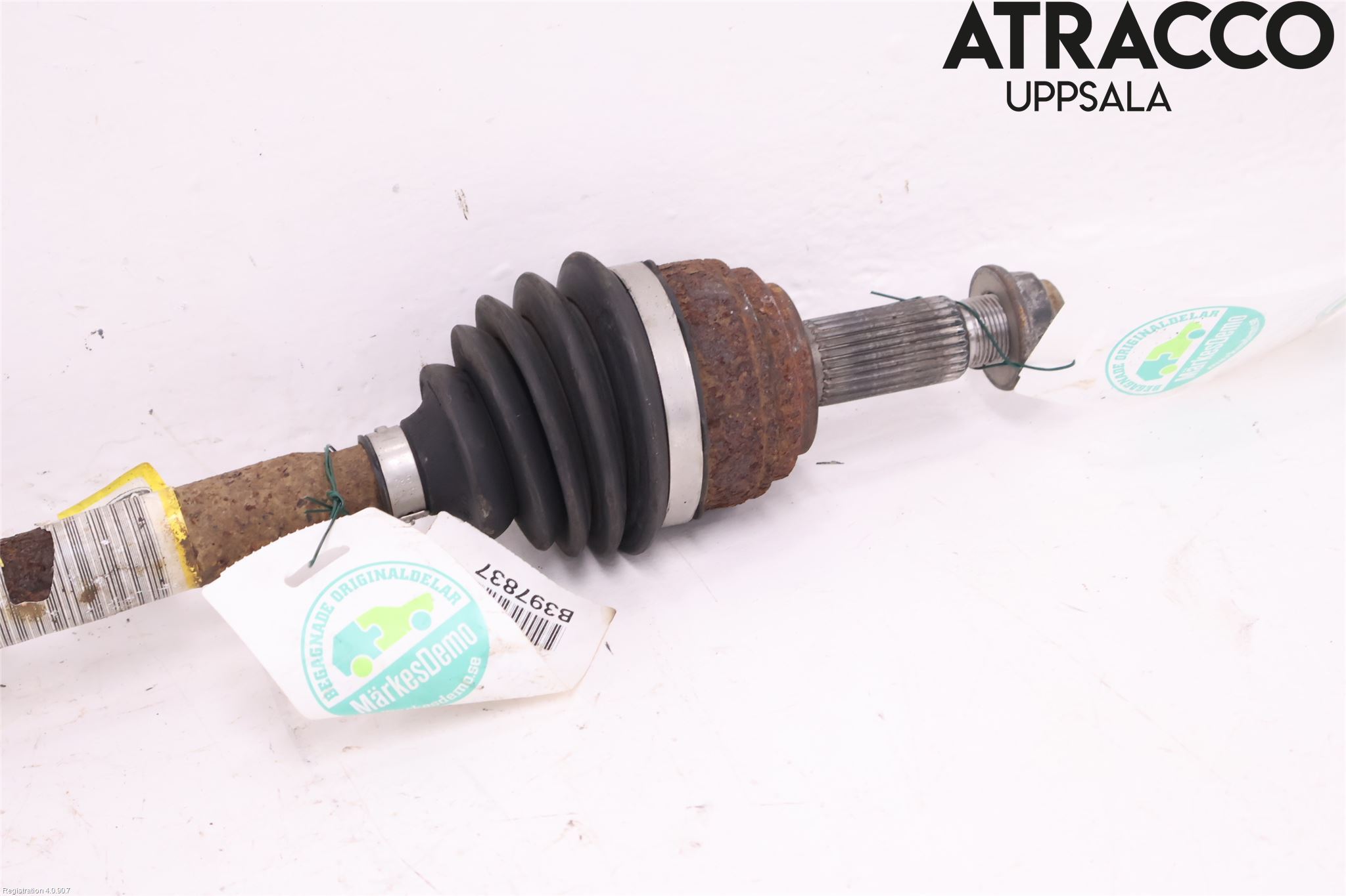 Ford TRANSIT/TOURNEO COURIER 13-23 Drivaxel Fram Höger