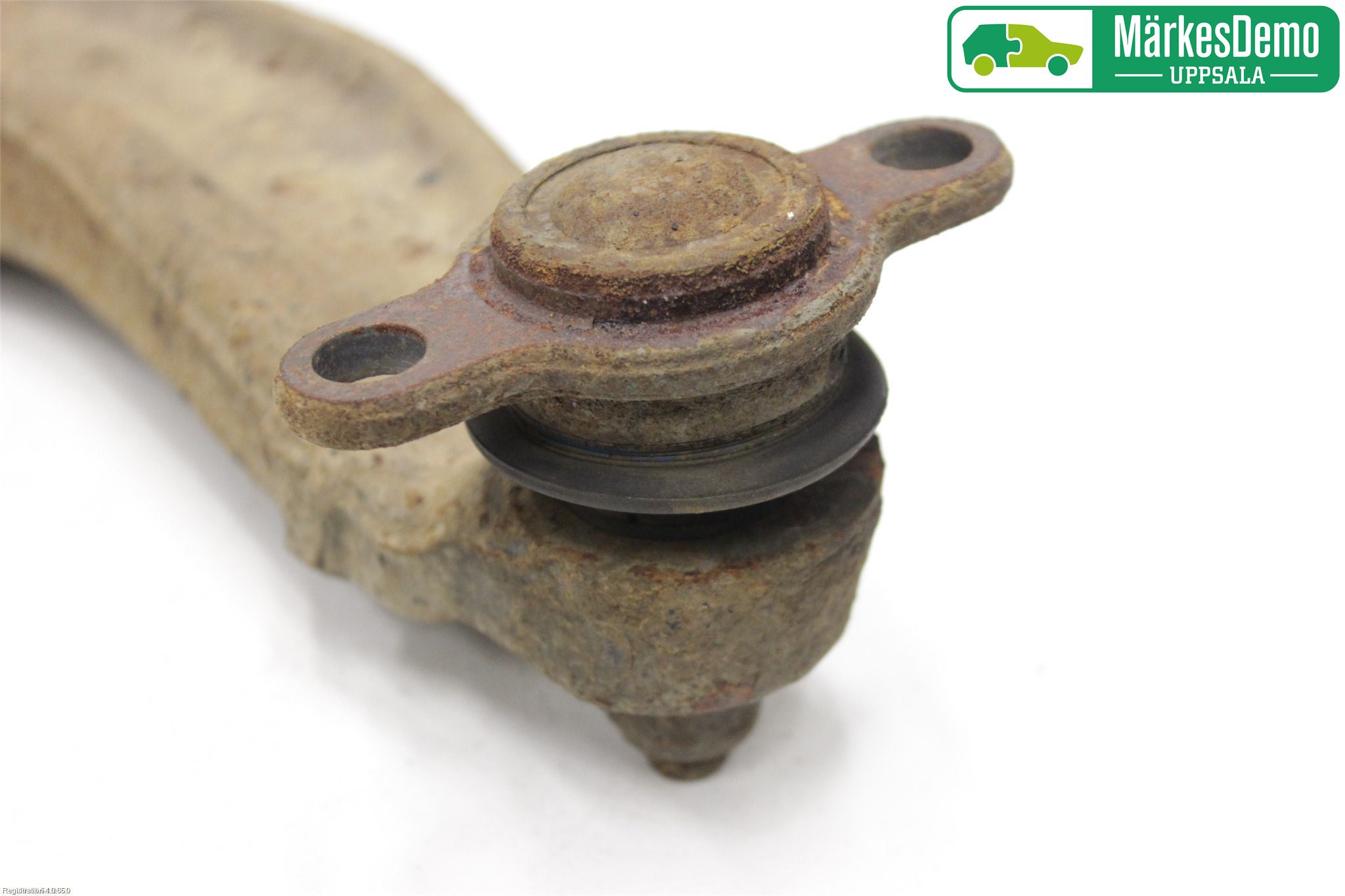 Volkswagen VW TRANSP/CARAVELLE (T5) 04-15 Bärarm Fram Undre Hö