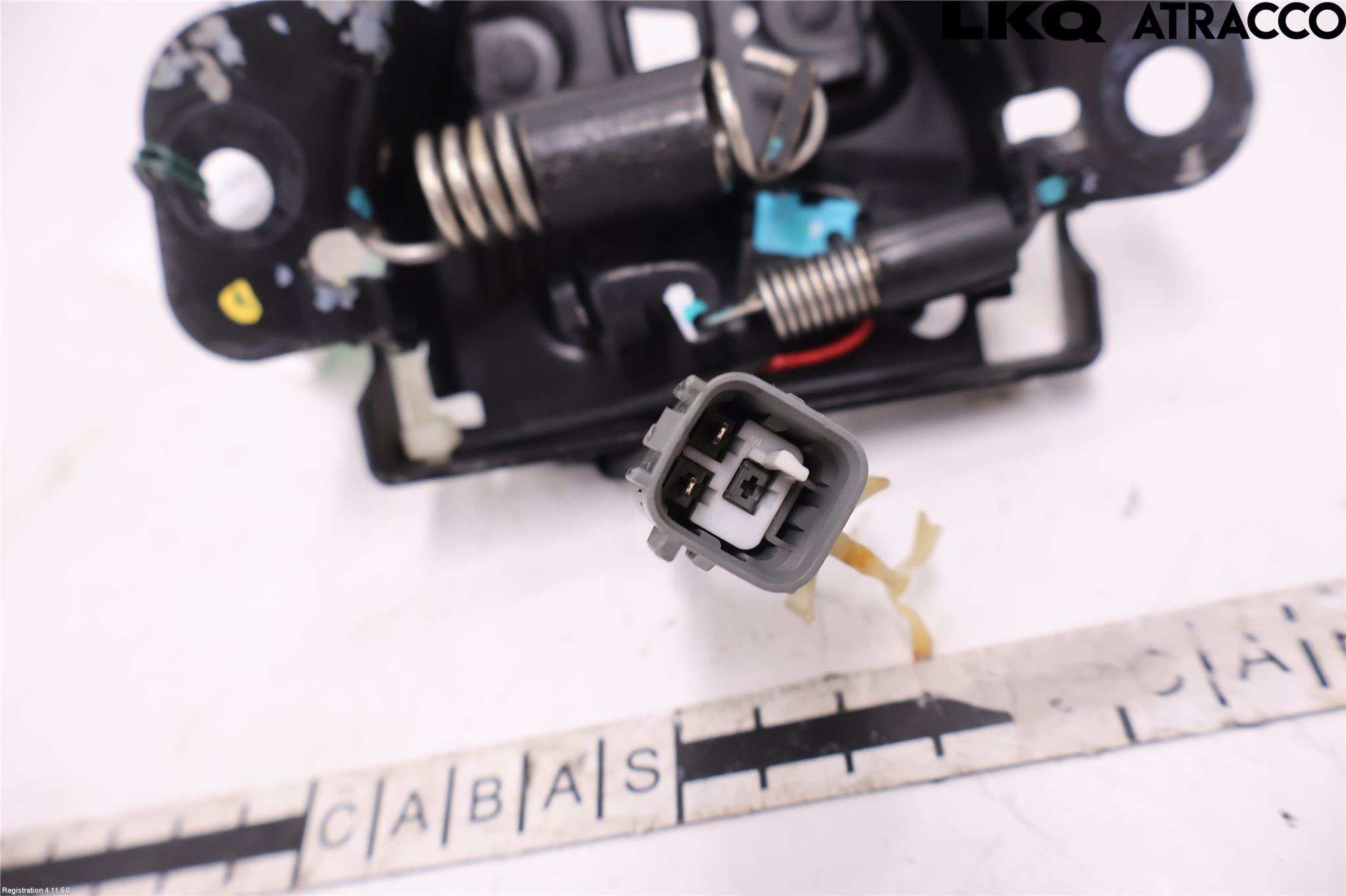 MG ZS EV 20- Huvlås