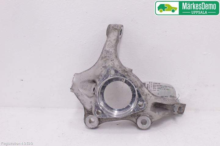 Opel INSIGNIA 17- Styrspindel Lagerhus Hö