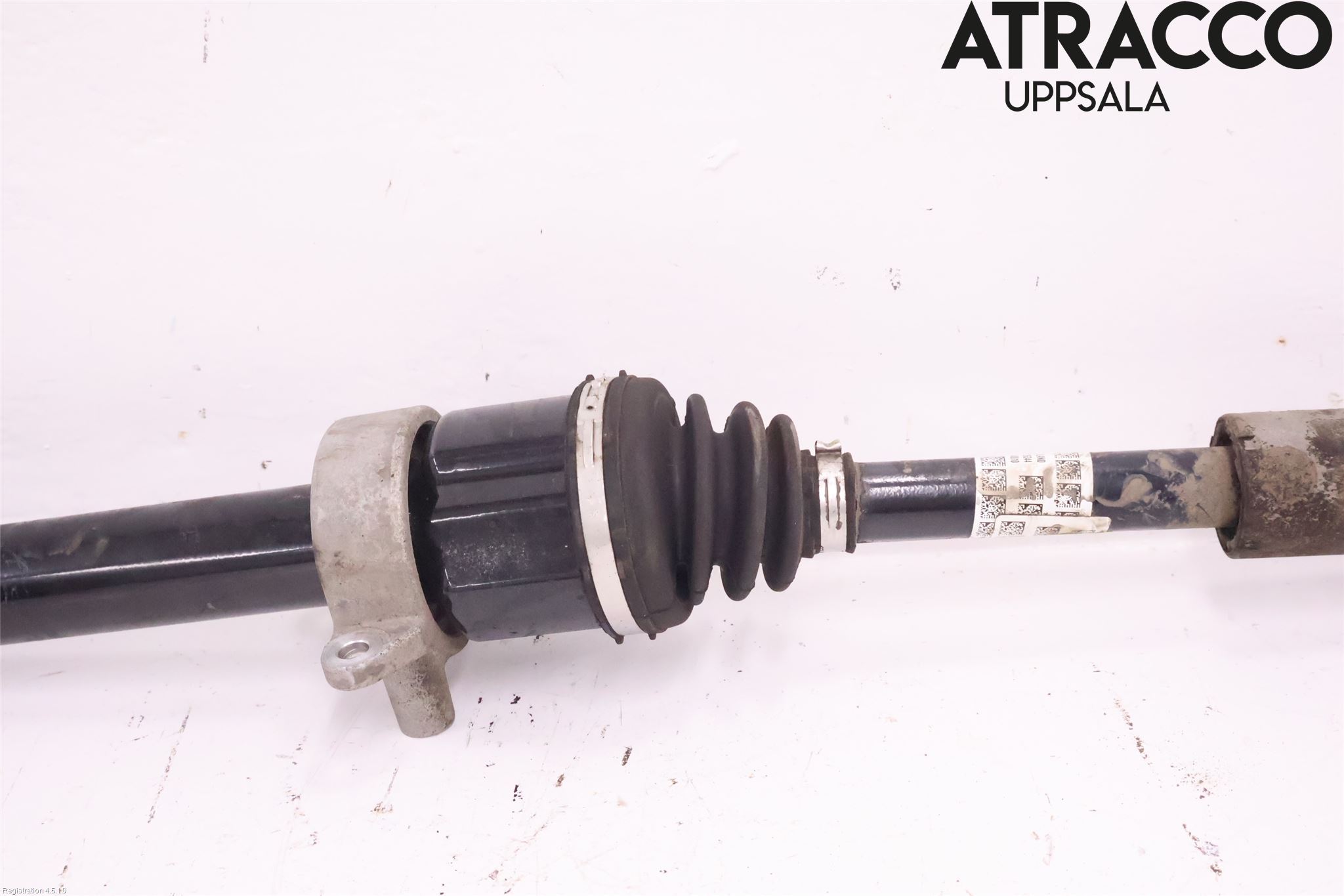 BMW 1 F40 19- Drivaxel Fram Höger