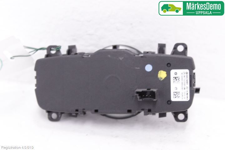 Mini ONE/COOPER 5DR F55 14-24 Strömställare Ljus