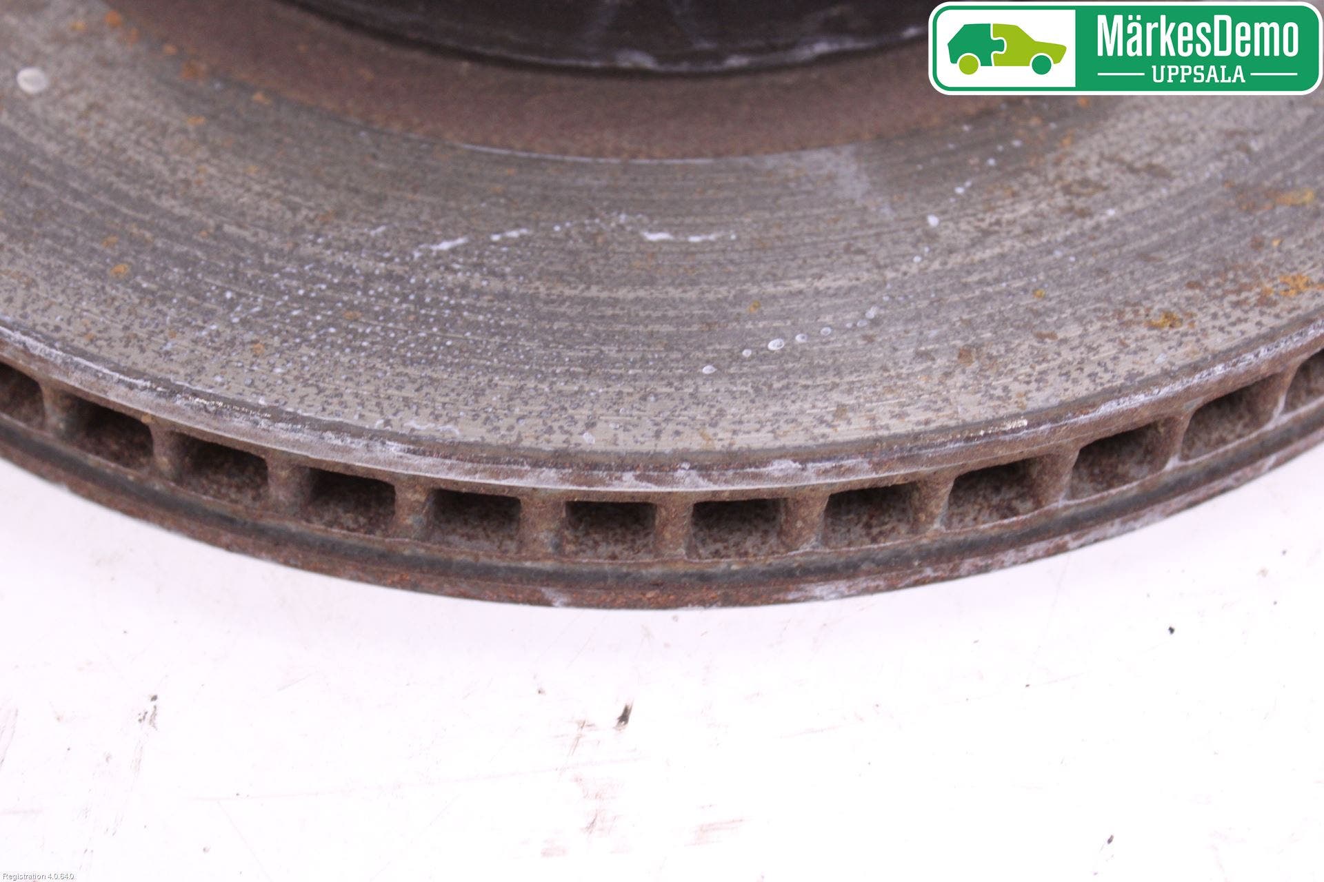 Toyota HILUX 16- Bromsskiva Fram