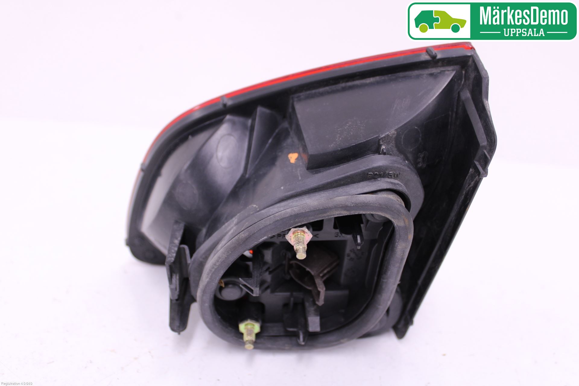 Peugeot 406     99-04 Bakljus Lucka Vä