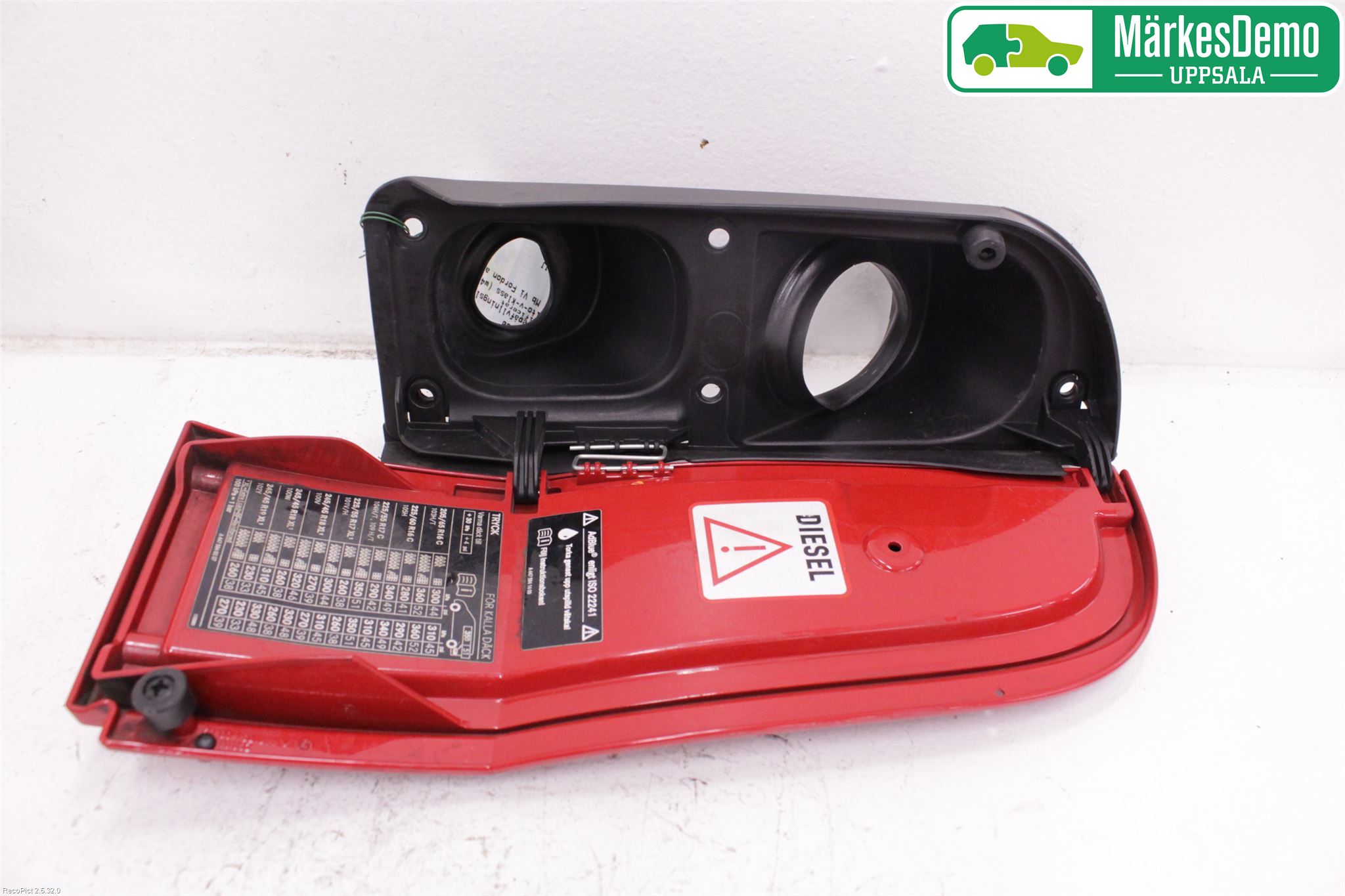 Mercedes-Benz MB VITO/V-KLASS (W640,W447,W448) 14- Tanklucka