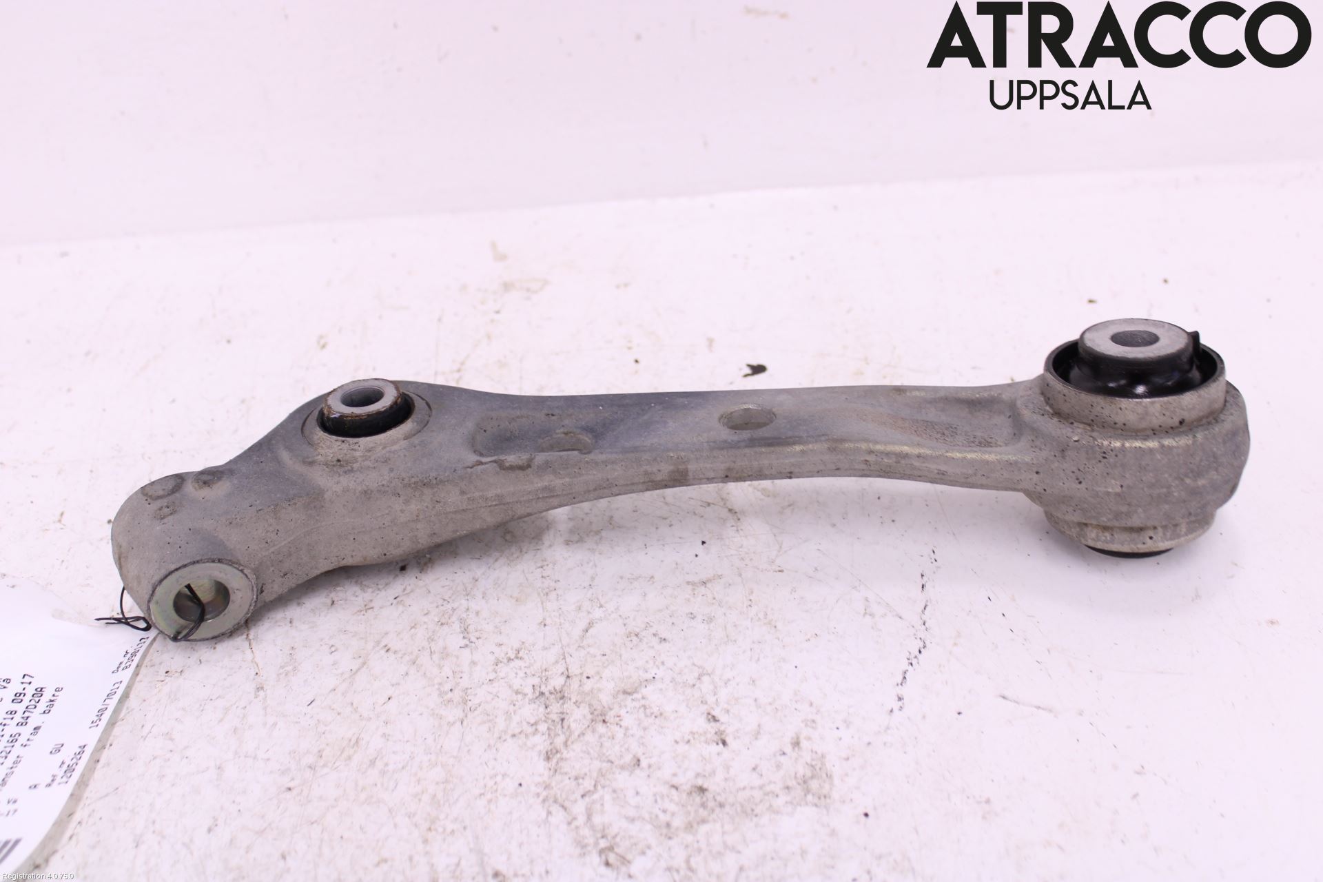 BMW 5 F10/F11/F18 09-17 Bärarm Fram Undre Vä