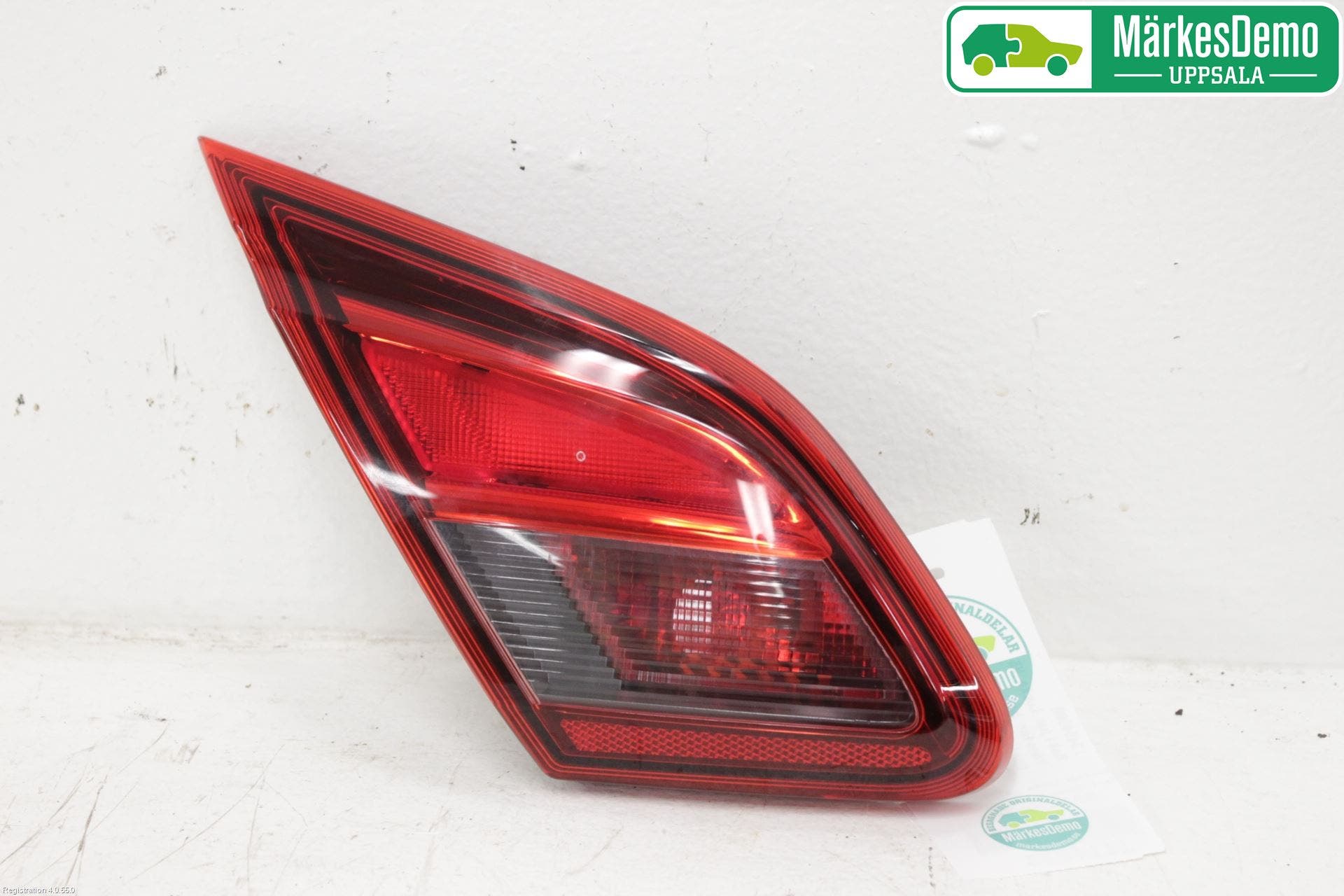 Opel CORSA E 15-19 Bakljus Lucka Vä