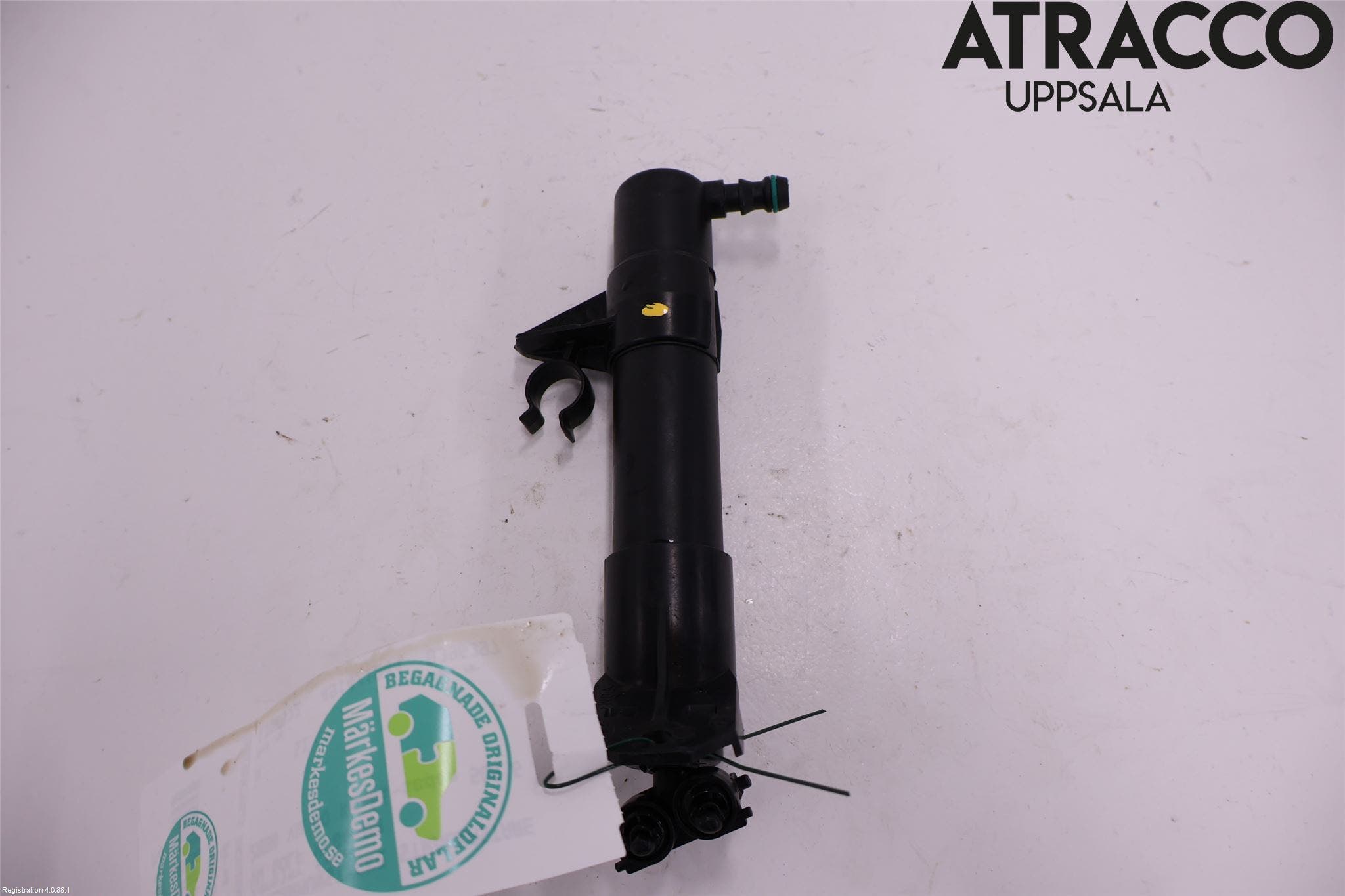 Volkswagen VW GOLF V 04-09 Spolarmunstycke Strålkastare