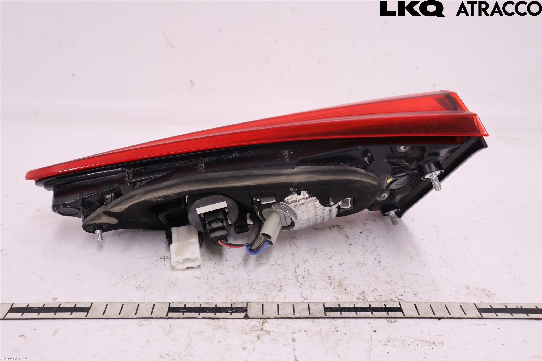 Toyota YARIS XP130 15-20 Bakljus Lucka Vä