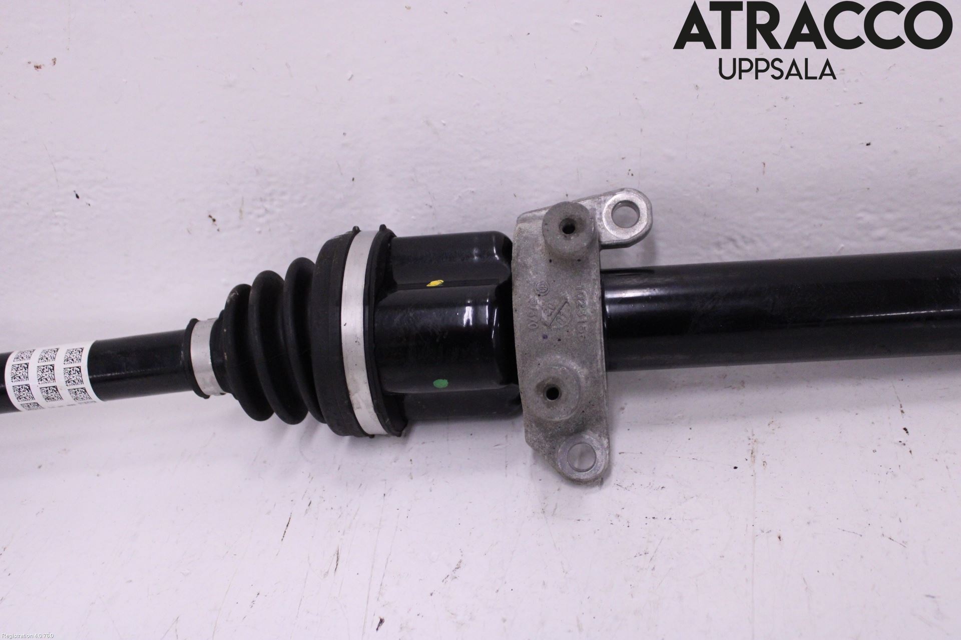 BMW 1 F40 19- Drivaxel Fram Höger