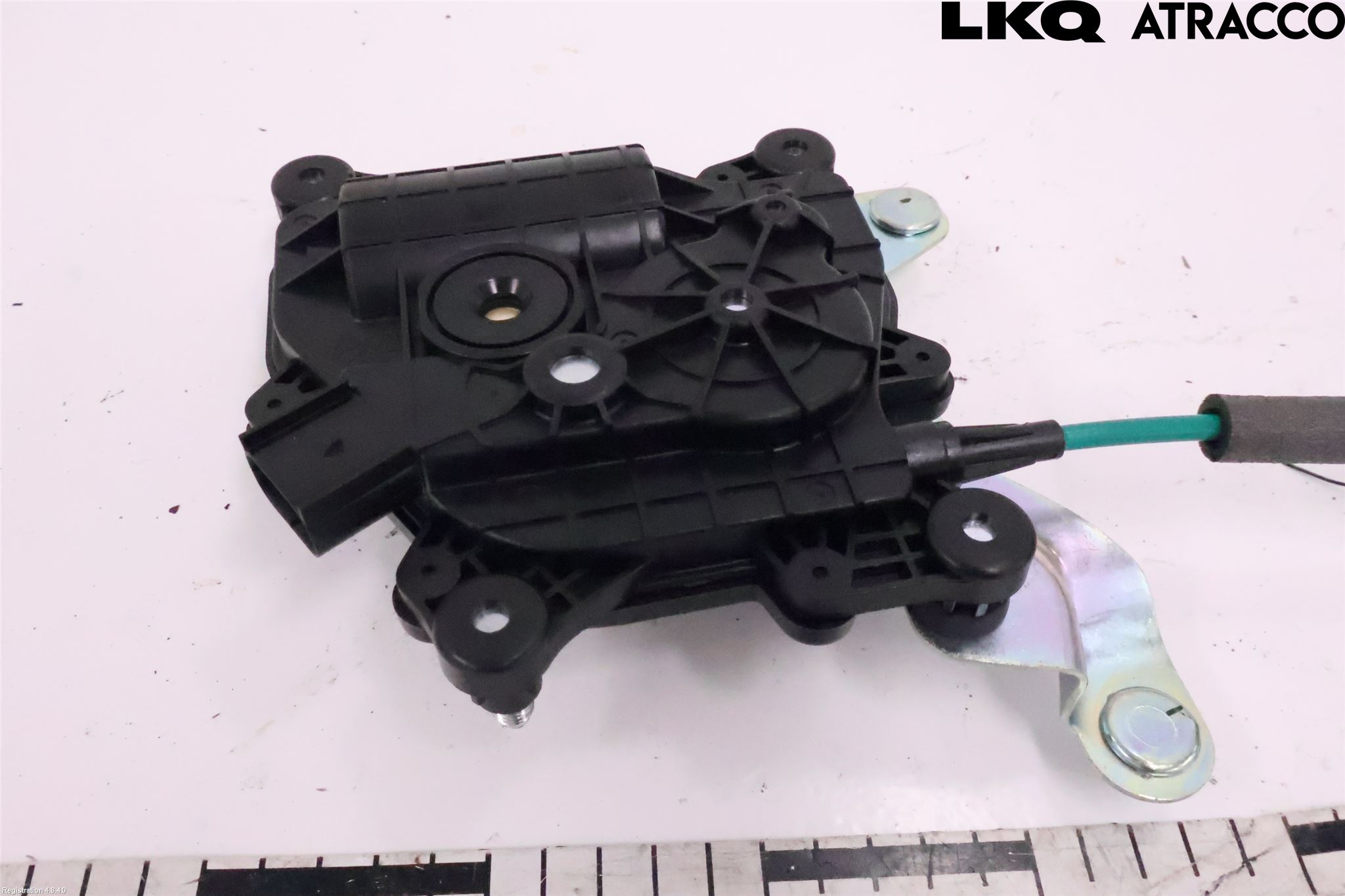 Kia SPORTAGE (QL) 16-21 Låskista Baklucka