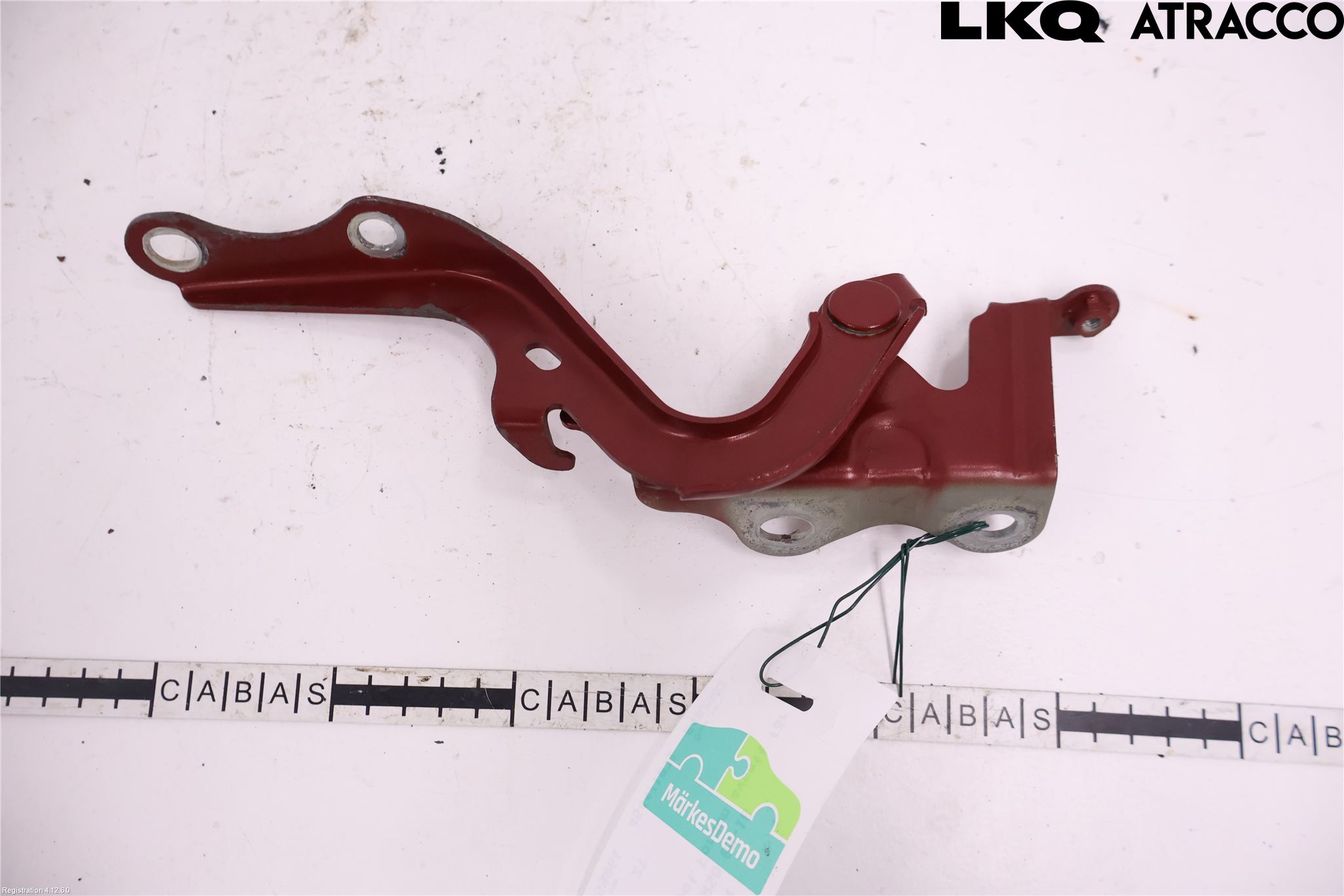 Toyota VERSO 09-18 Huvgångjärn