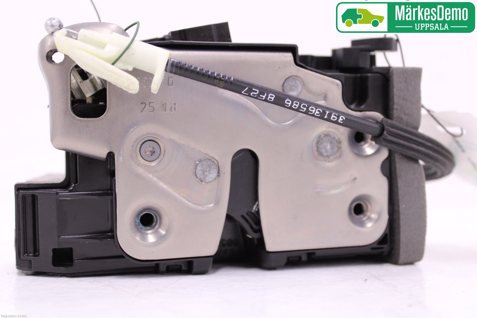 Opel INSIGNIA 17- Låskista-Dörrlås