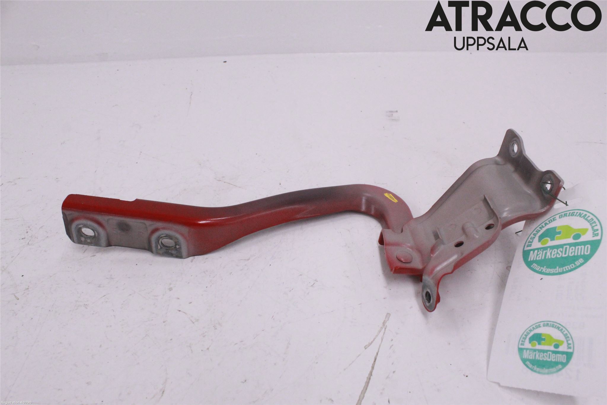 Suzuki SWIFT 17-24 Huvgångjärn