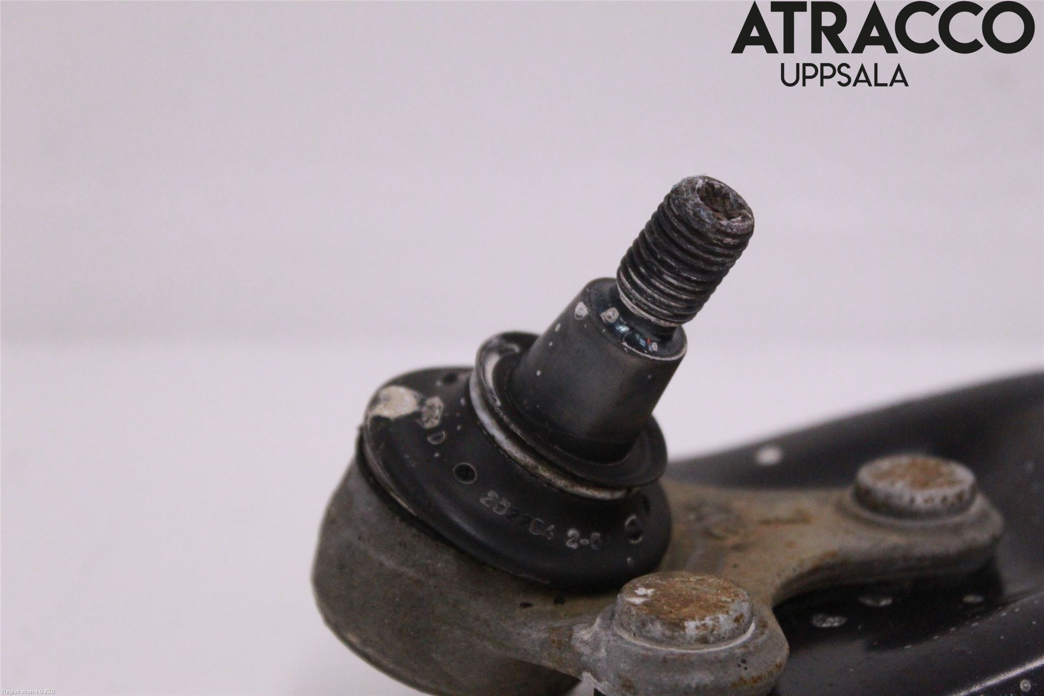 Skoda OCTAVIA (1Z) 05-13 Bärarm Fram Undre Vä