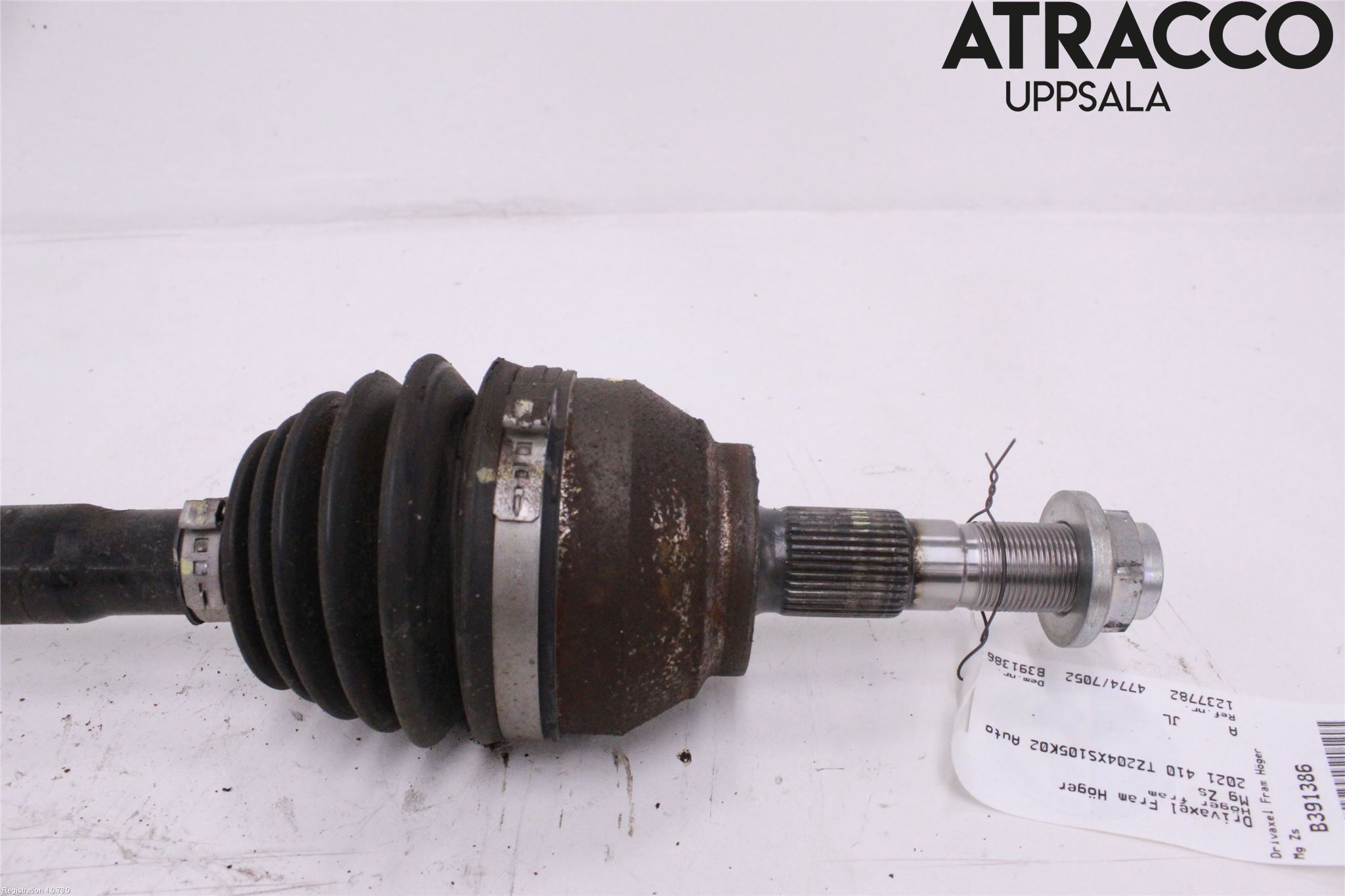 MG ZS EV 20- Drivaxel Fram Höger