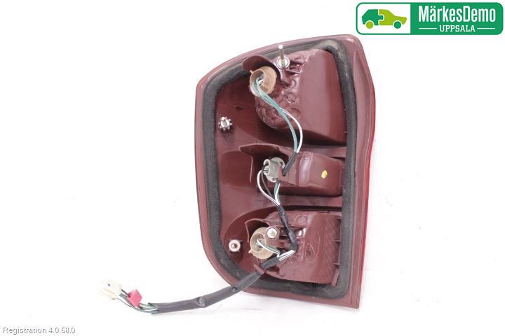 Toyota RAV 4 00-06 Bakljus Höger