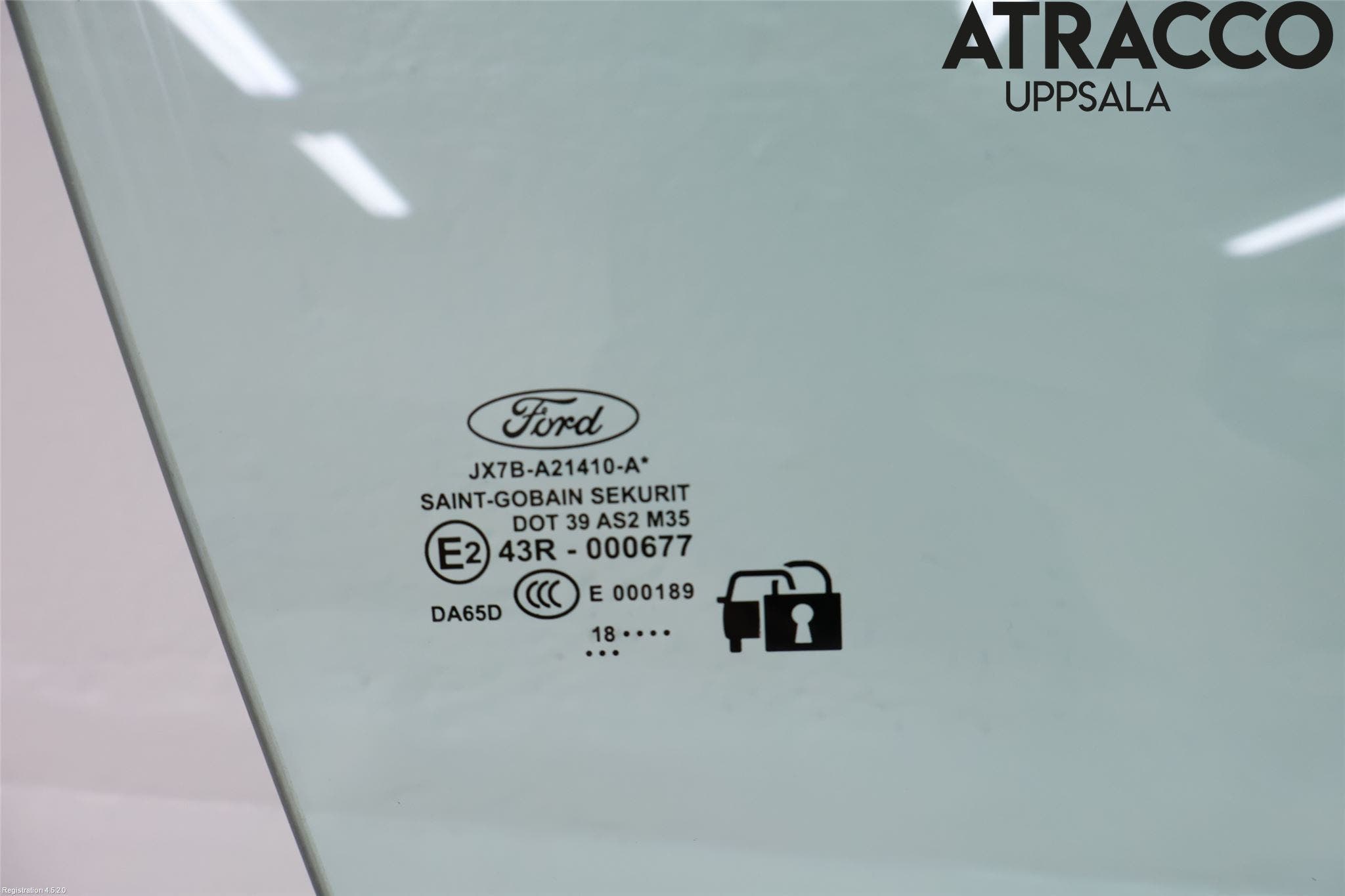 Ford FOCUS 19- Dörruta Fram Höger