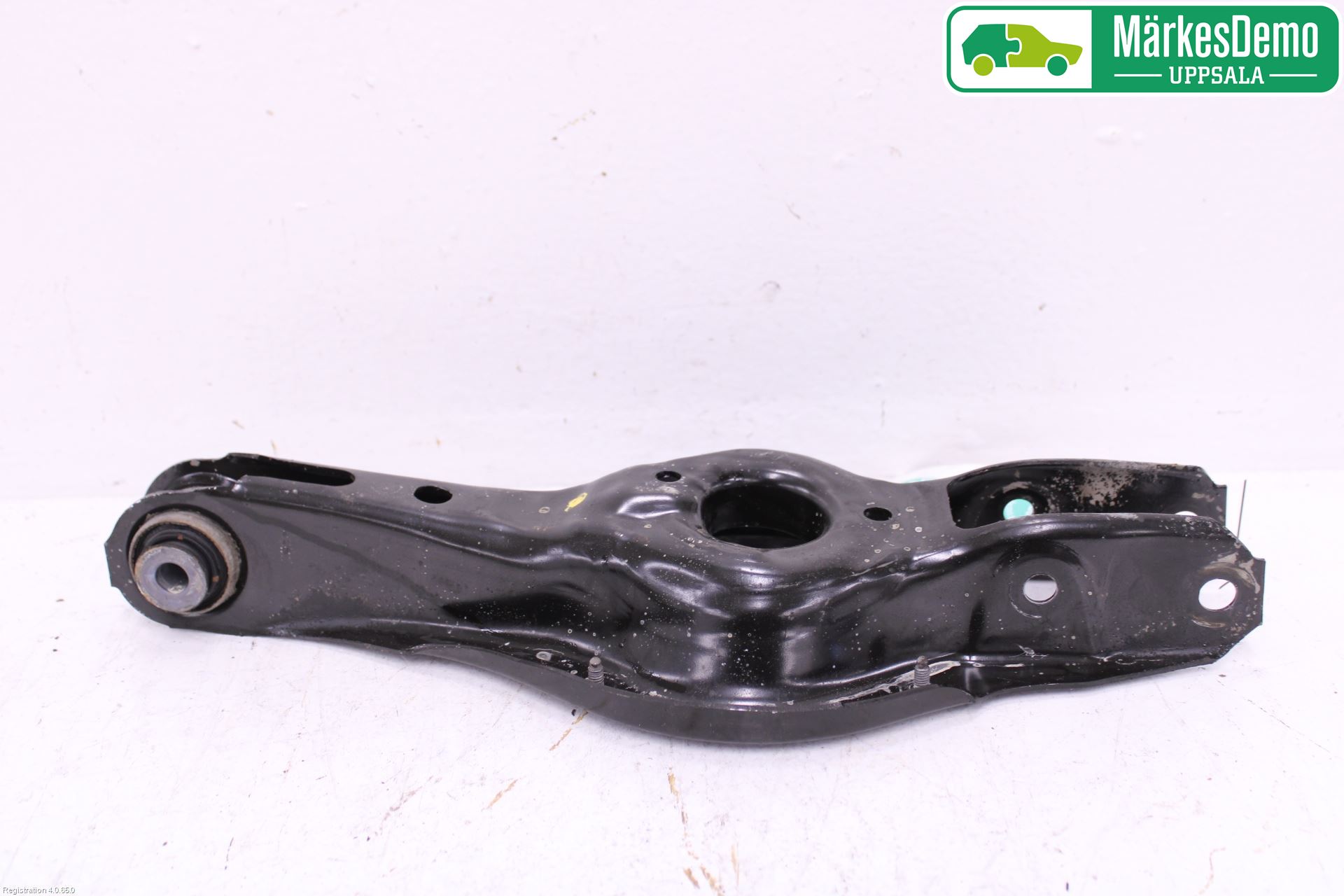 BMW 3 F30/F31/F80 12-19 Bärarm Bak Höger