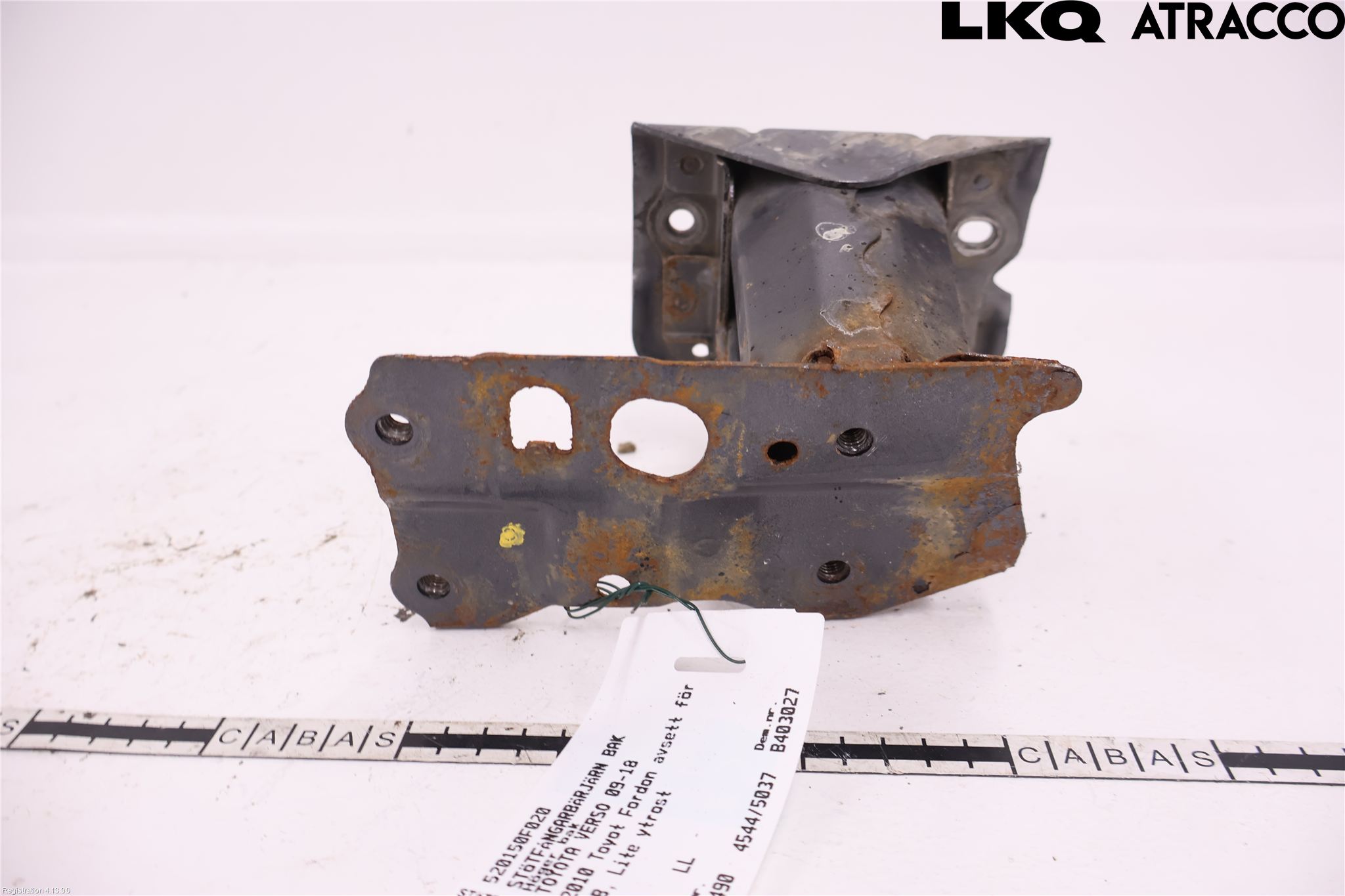 Toyota VERSO 09-18 Stötfångarbärjärn Bak