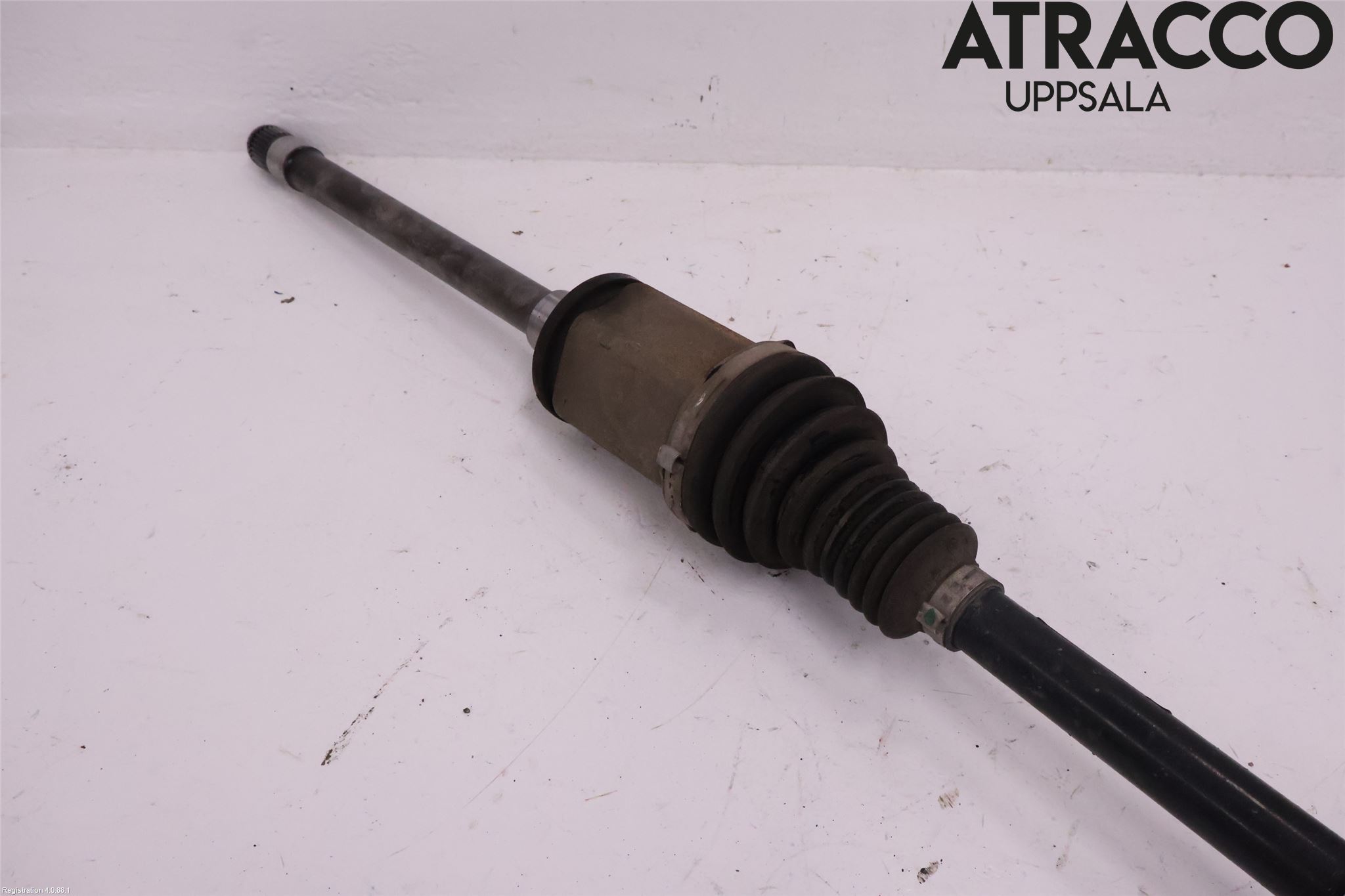 BMW 3 F30/F31/F80 12-19 Drivaxel Fram Höger