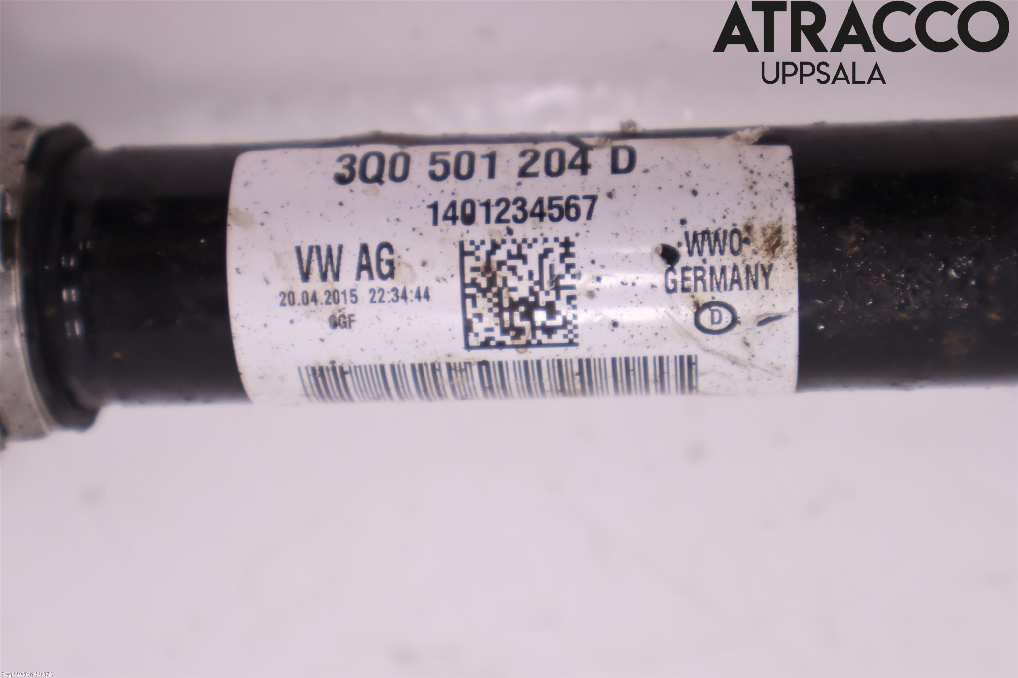 Volkswagen VW PASSAT 15-19 Drivaxel Bak Höger