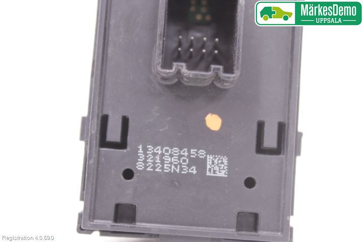 Opel ASTRA K 16-22 Strömställare Elhiss