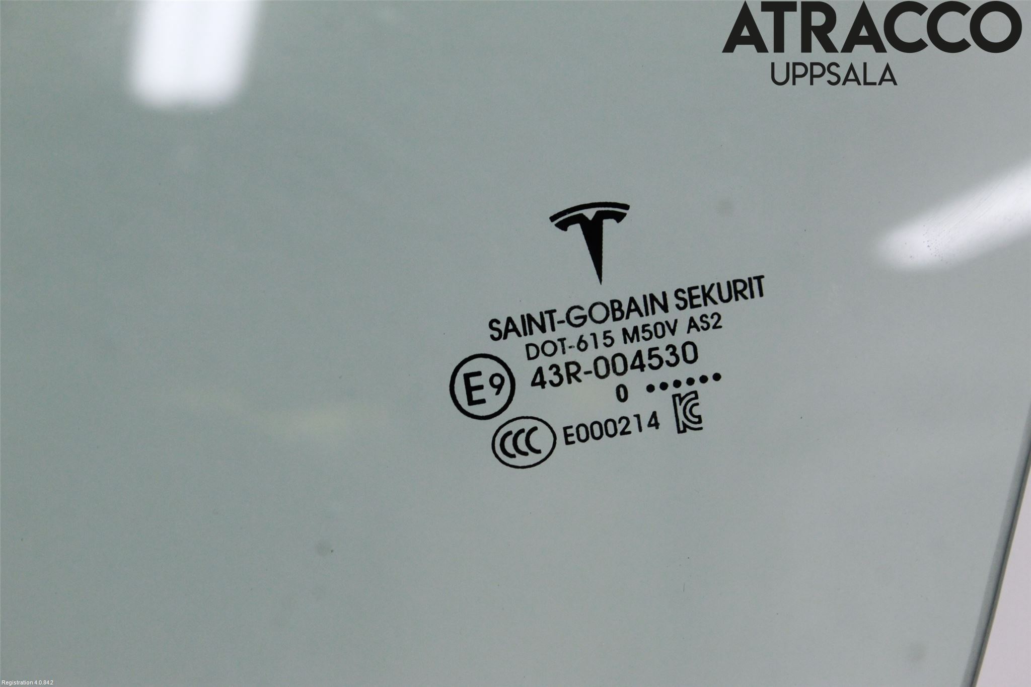 Tesla MODEL 3 17- Dörruta Fram Vänster