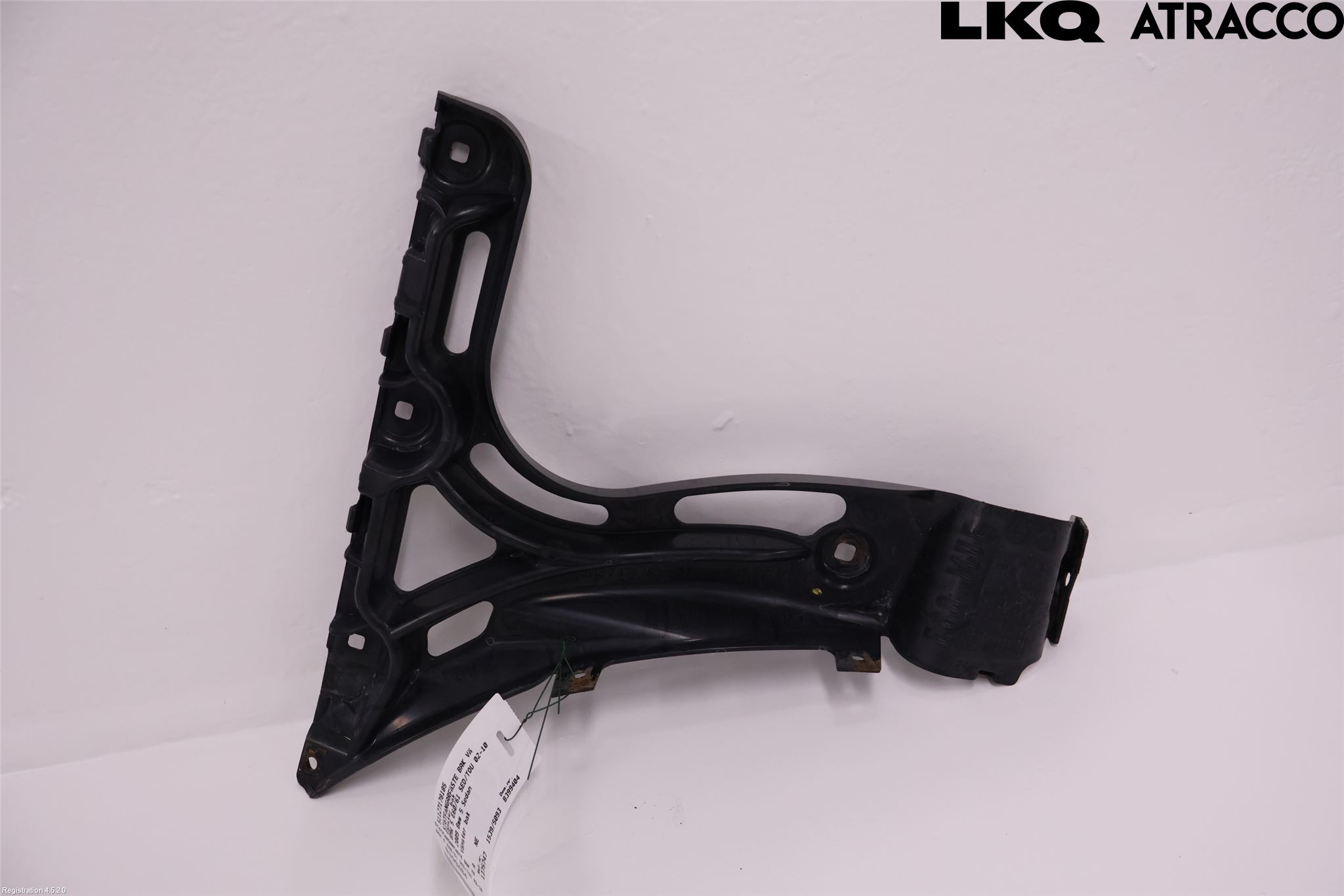 BMW 5 E60/61 Sed/Tou 02-10 Stötfångarfäste Bak Vä