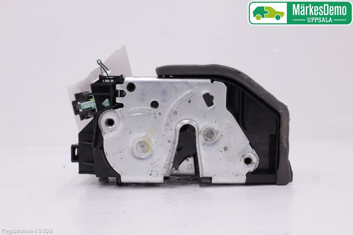 BMW X4 F26 14-18 Låskista-Dörrlås